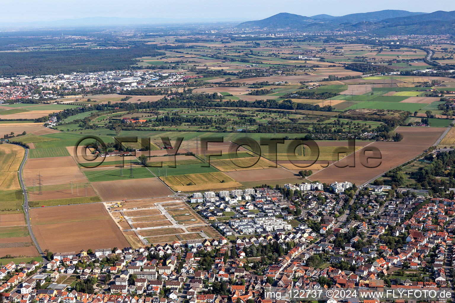 Vue aérienne de Nouvelle zone d'aménagement "Au milieu du rocher à Heddesheim dans le département Bade-Wurtemberg, Allemagne