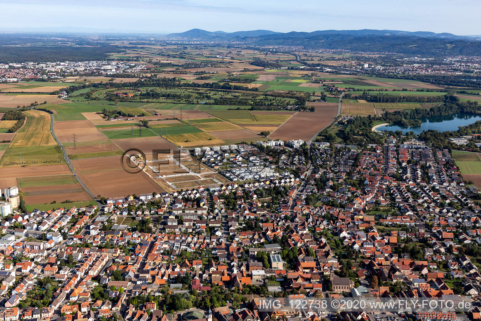 Photographie aérienne de Nouvelle zone d'aménagement "Au milieu du rocher à Heddesheim dans le département Bade-Wurtemberg, Allemagne