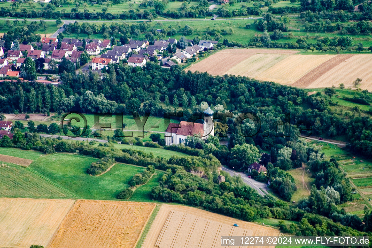 Vue aérienne de Chapelle de Poltringen à Ammerbuch dans le département Bade-Wurtemberg, Allemagne