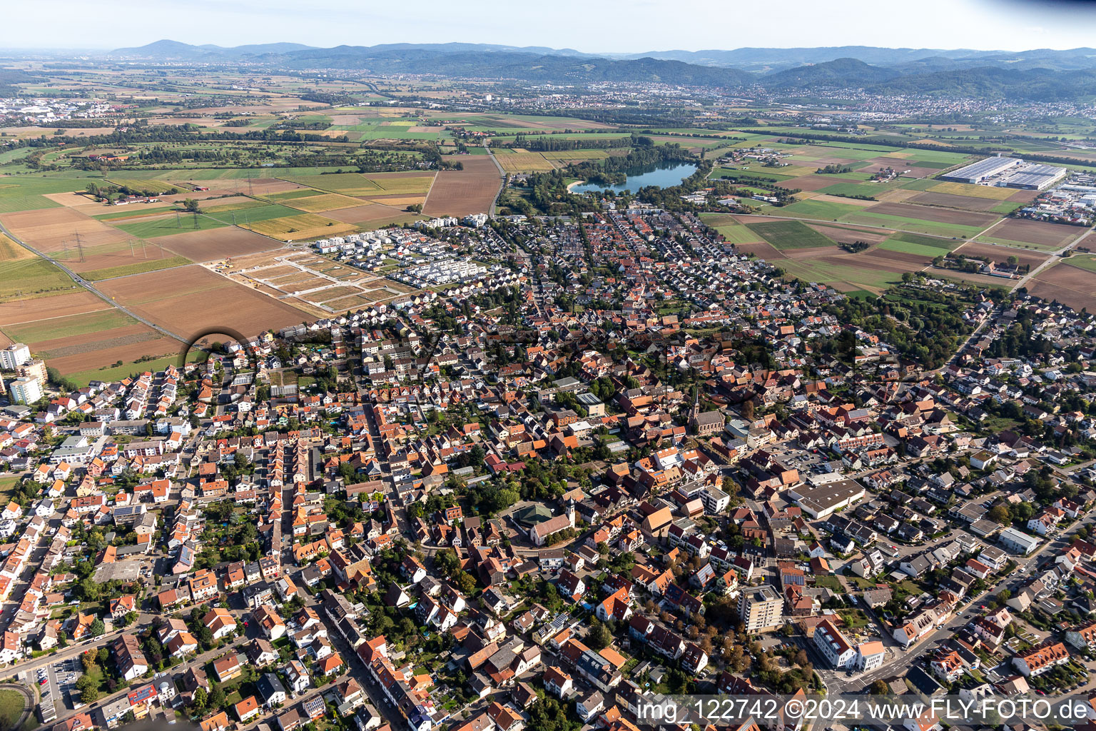 Heddesheim dans le département Bade-Wurtemberg, Allemagne vue du ciel