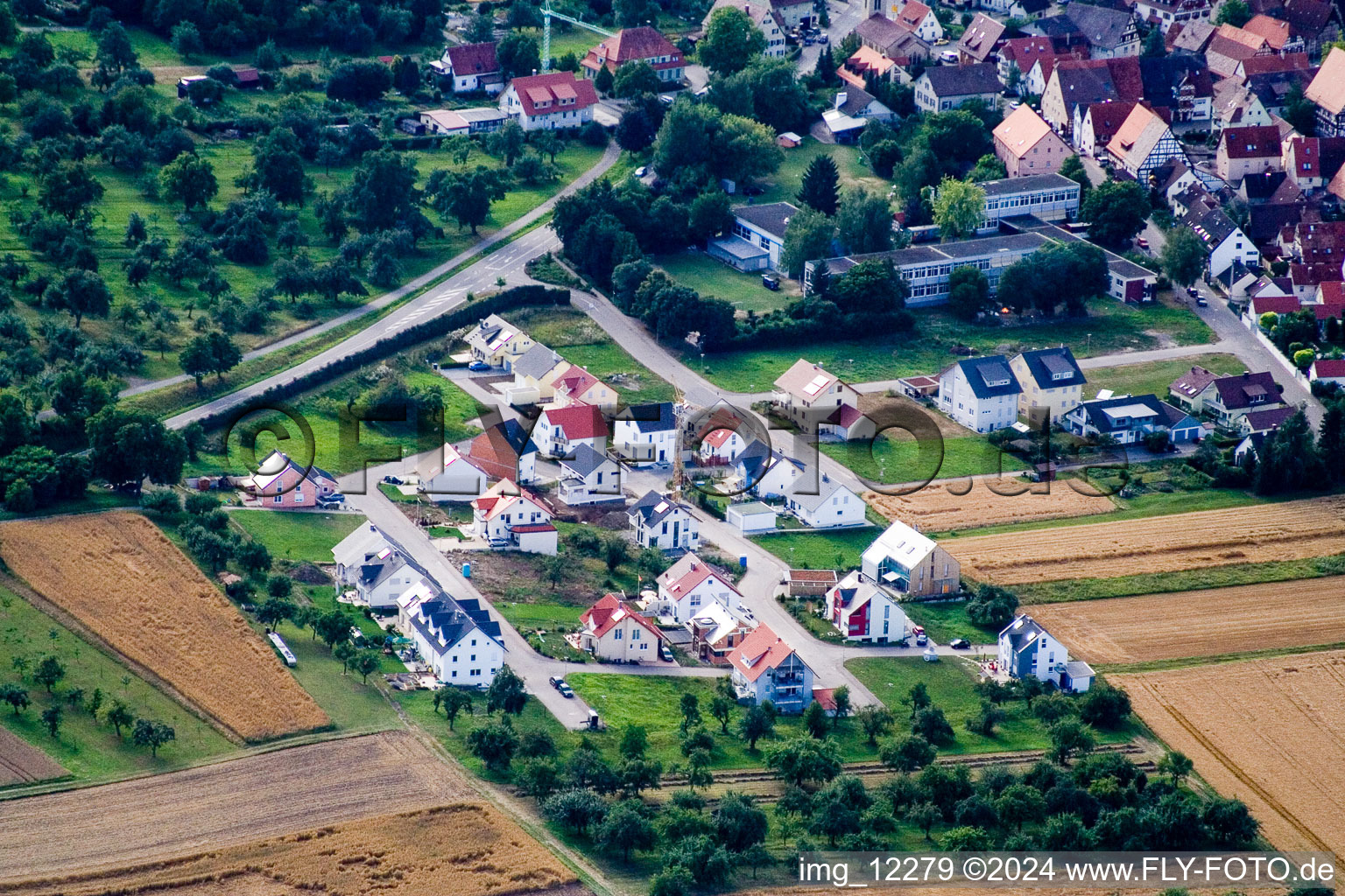 Vue aérienne de Chantiers de construction pour le nouveau quartier résidentiel d'un lotissement de maisons unifamiliales Fasanenweg à le quartier Altingen in Ammerbuch dans le département Bade-Wurtemberg, Allemagne