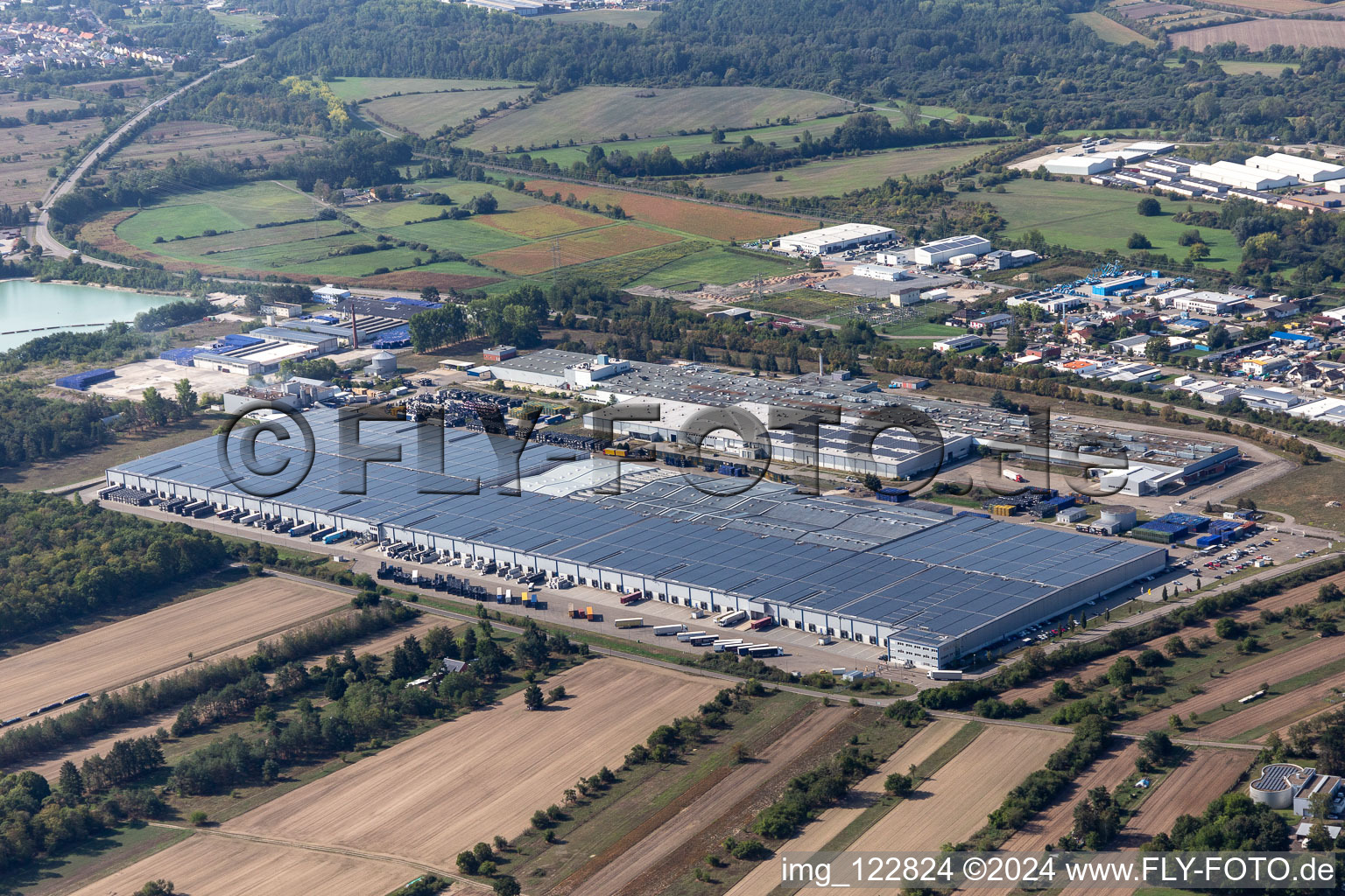 Vue aérienne de Pneus Goodyear Dunlop Allemagne à Philippsburg dans le département Bade-Wurtemberg, Allemagne