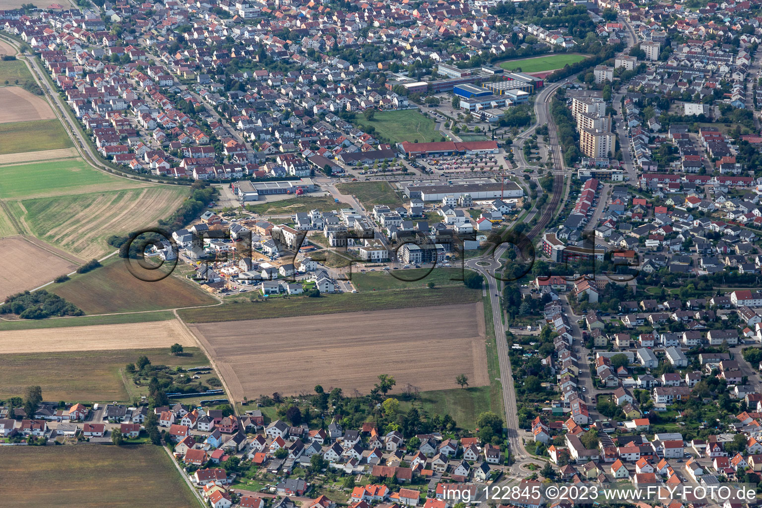 Vue aérienne de Trimestre 2020 Zone de développement Biegen-Durlacher Weg à le quartier Hochstetten in Linkenheim-Hochstetten dans le département Bade-Wurtemberg, Allemagne