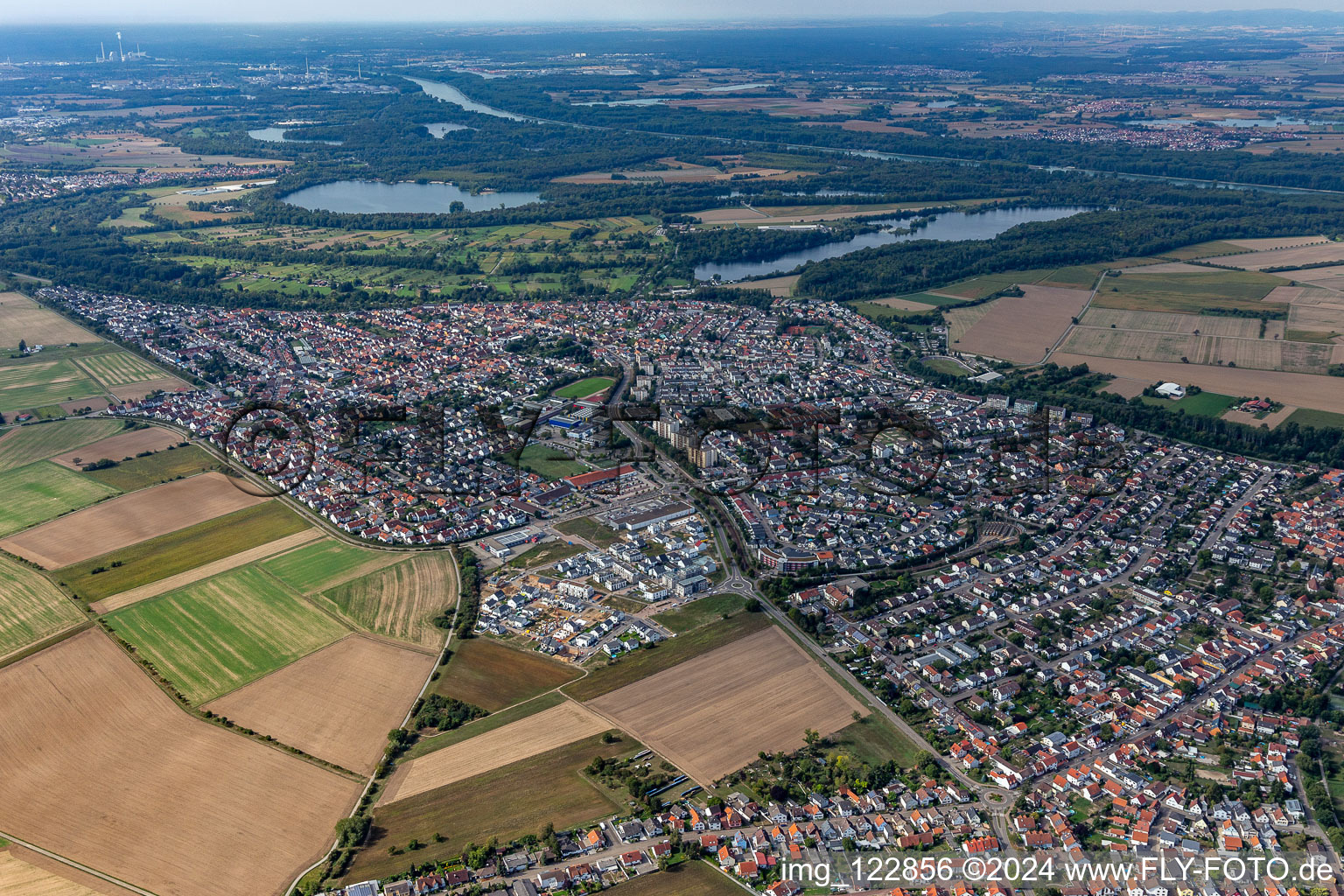 Photographie aérienne de Vue de la ville du centre-ville en Hochstetten à le quartier Hochstetten in Linkenheim-Hochstetten dans le département Bade-Wurtemberg, Allemagne