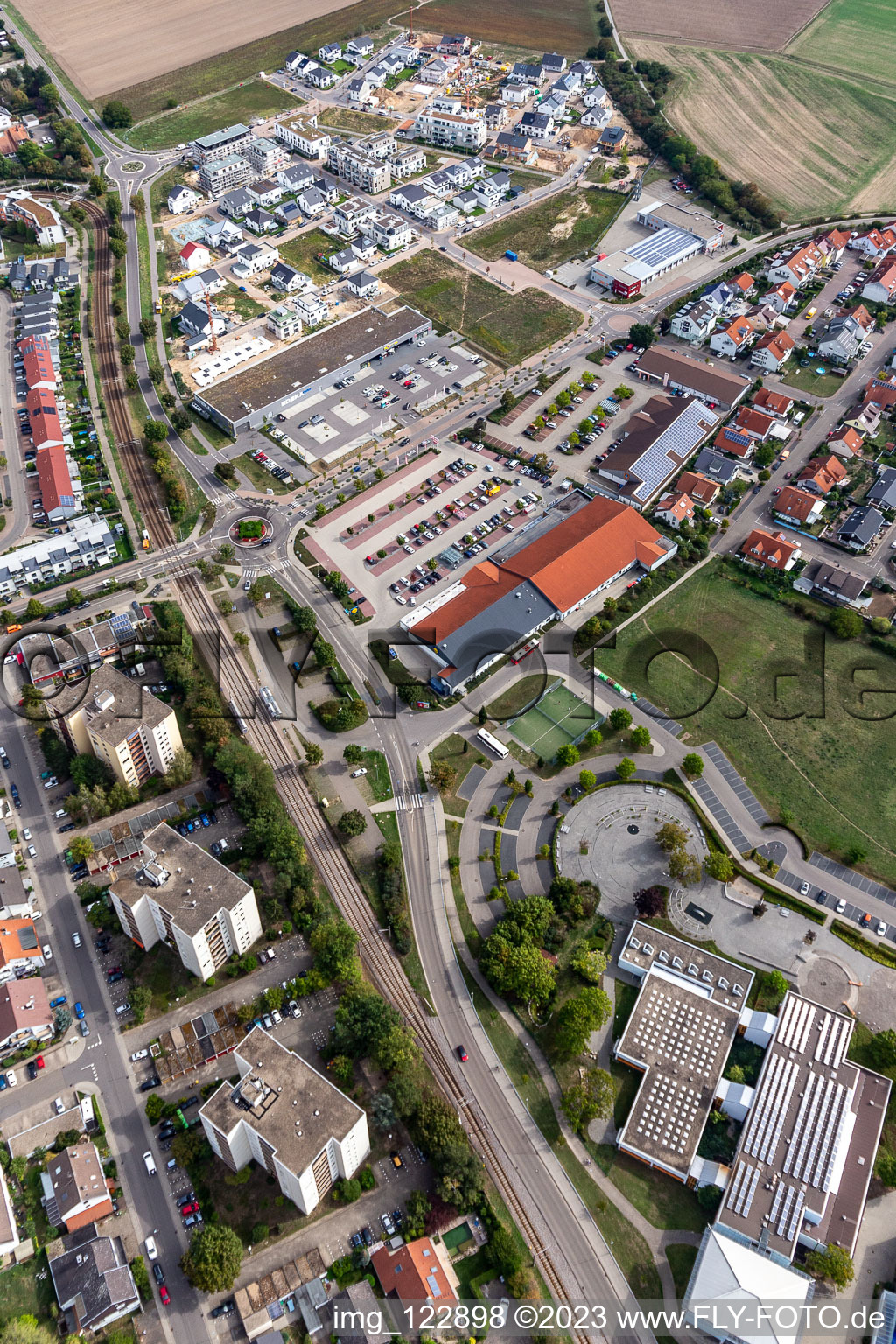 Vue aérienne de Hochstetten, quartier de développement Biegen-Durlacher Weg trimestre 2020 à le quartier Linkenheim in Linkenheim-Hochstetten dans le département Bade-Wurtemberg, Allemagne