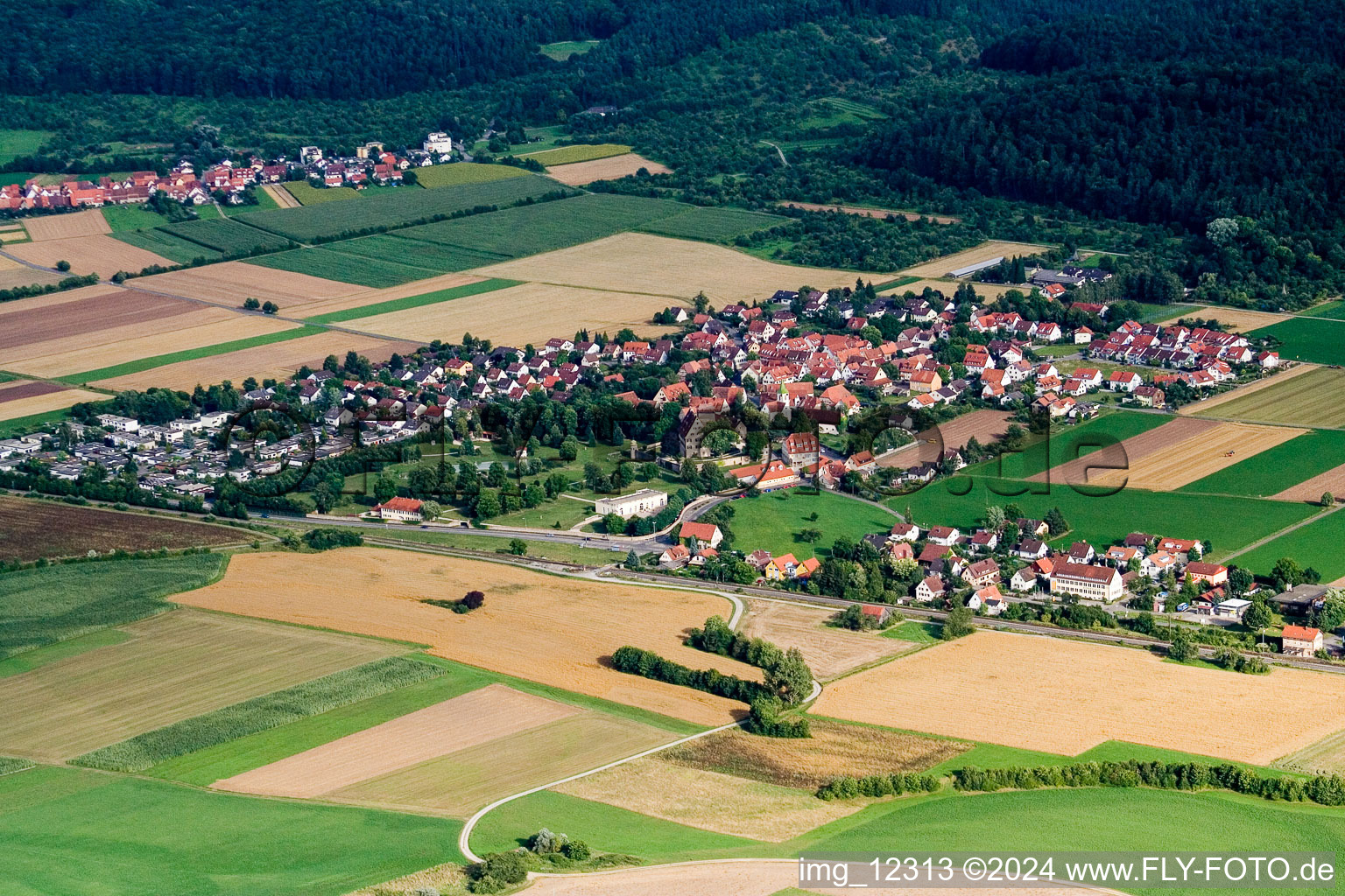 Vue aérienne de À Tübingen à le quartier Kilchberg in Tübingen dans le département Bade-Wurtemberg, Allemagne