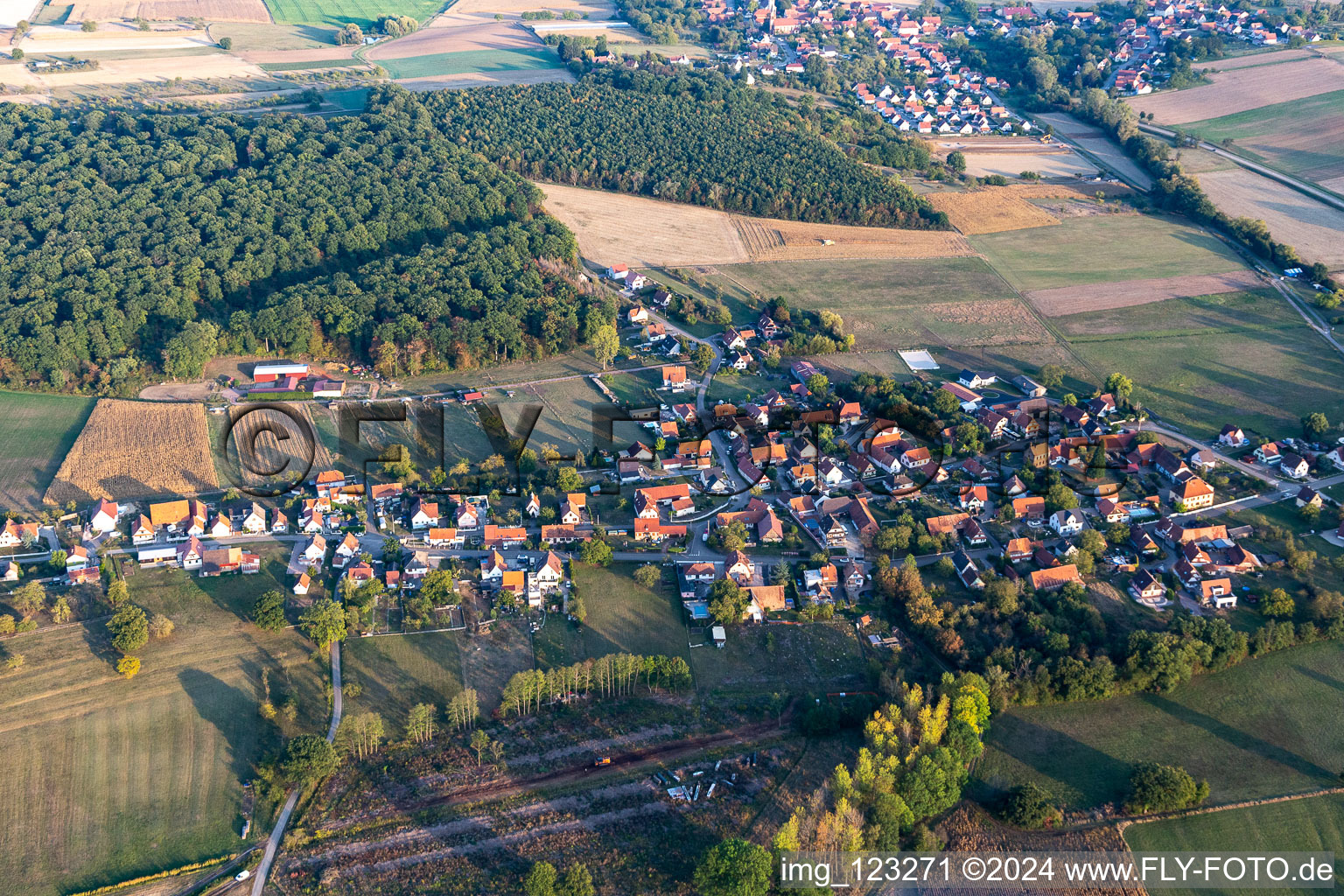 Kutzenhausen dans le département Bas Rhin, France vue du ciel