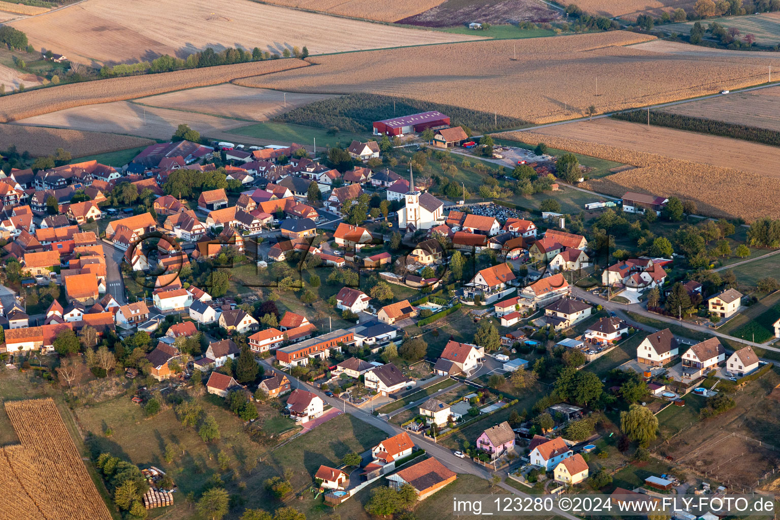 Schœnenbourg dans le département Bas Rhin, France hors des airs