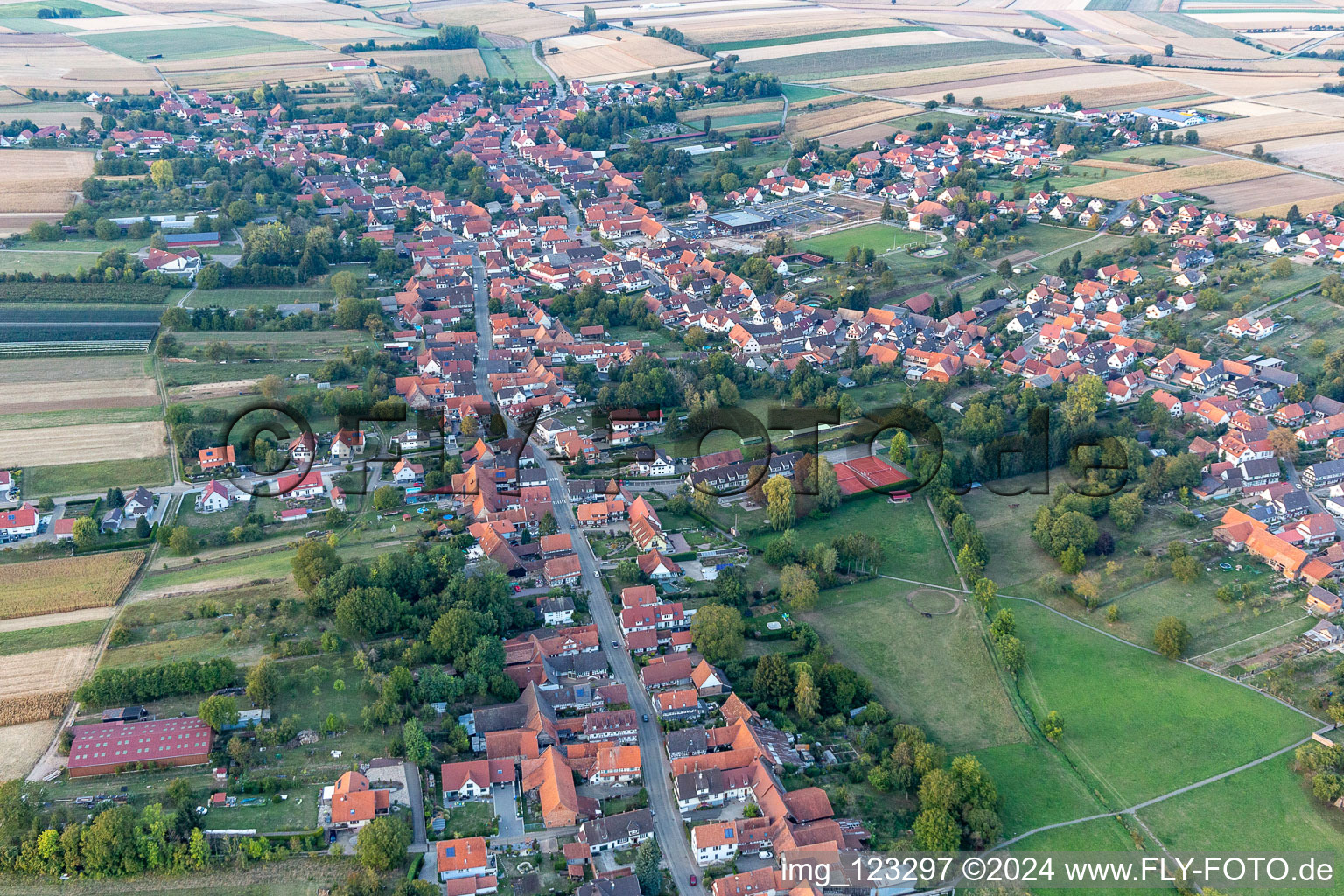 Seebach dans le département Bas Rhin, France d'un drone