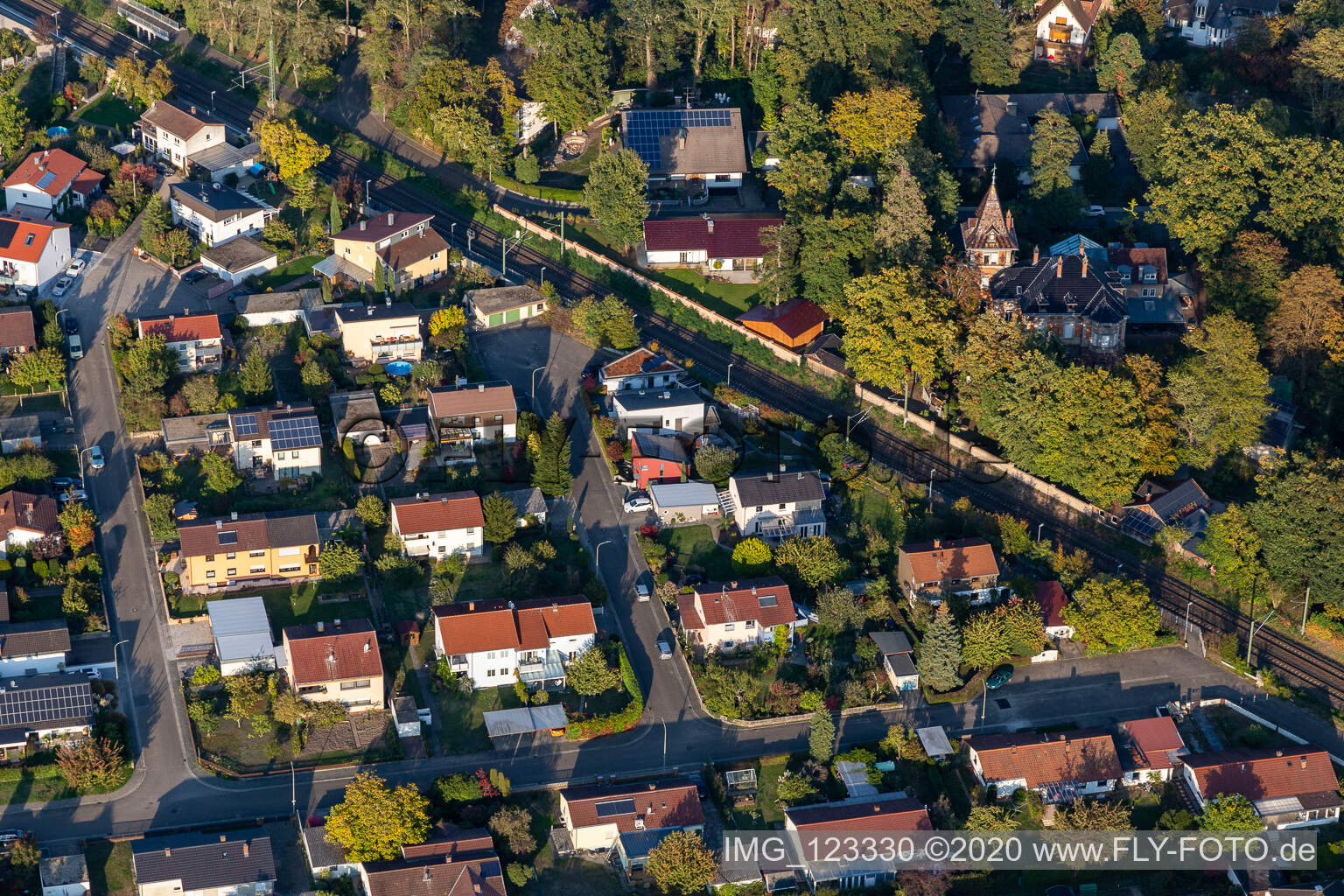 Germersheimer Strasse, Kandeler Strasse à Jockgrim dans le département Rhénanie-Palatinat, Allemagne hors des airs