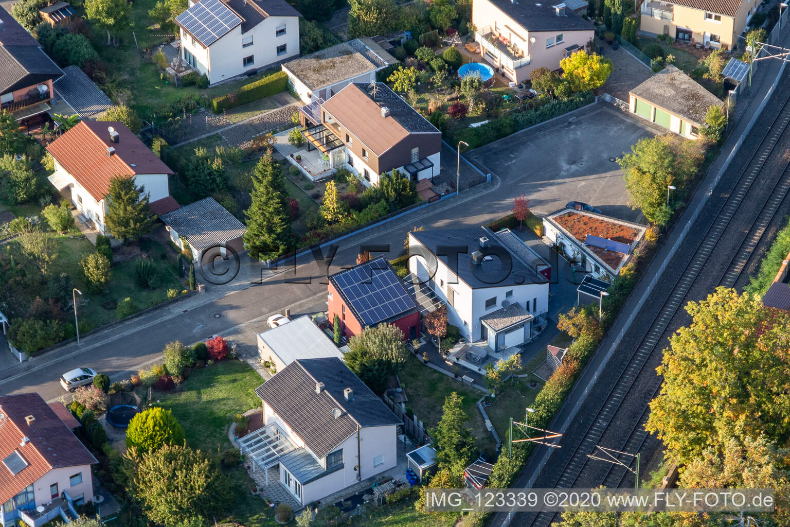 Vue d'oiseau de Germersheimer Strasse, Kandeler Strasse à Jockgrim dans le département Rhénanie-Palatinat, Allemagne