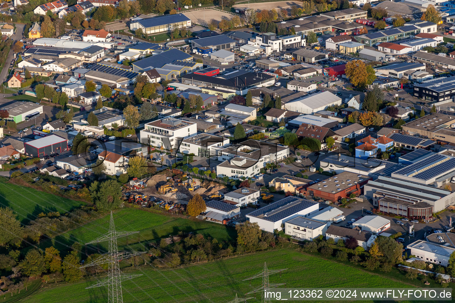 Vue aérienne de Fondation du centre de données de l'Église pour le sud-ouest de l'Allemagne à le quartier Eggenstein in Eggenstein-Leopoldshafen dans le département Bade-Wurtemberg, Allemagne