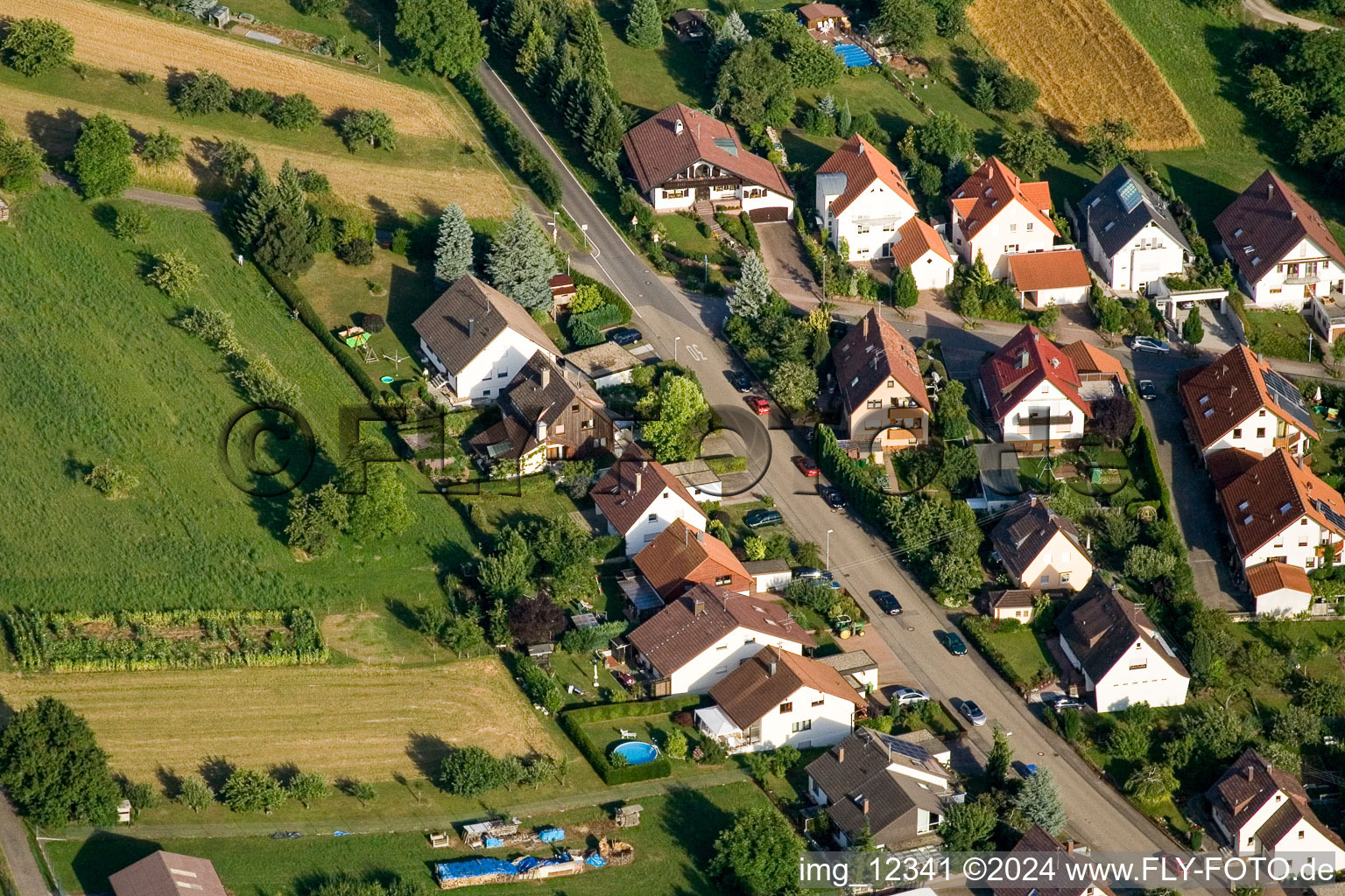 Photographie aérienne de Erlachstr à le quartier Obernhausen in Birkenfeld dans le département Bade-Wurtemberg, Allemagne