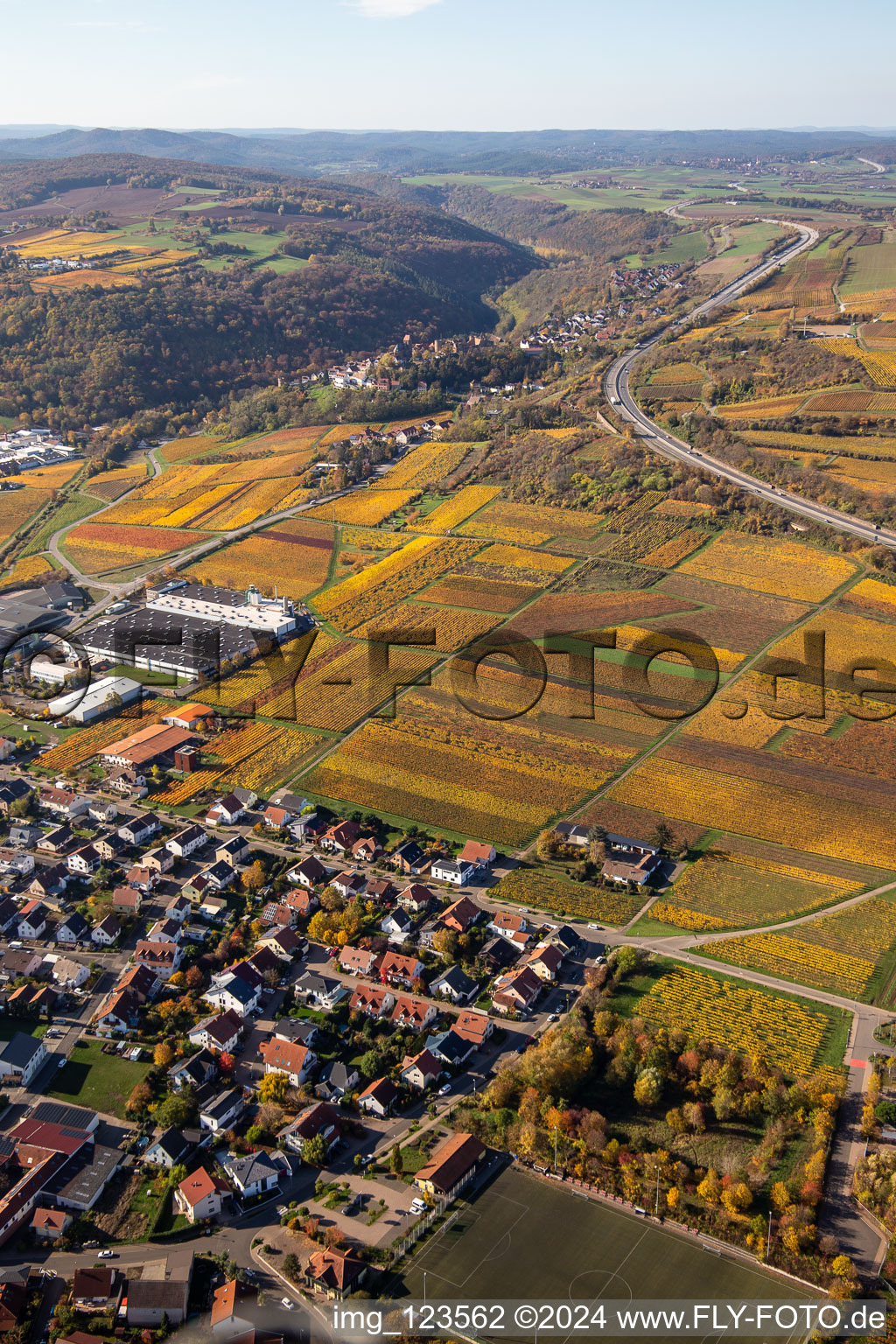 Neuleiningen dans le département Rhénanie-Palatinat, Allemagne d'en haut