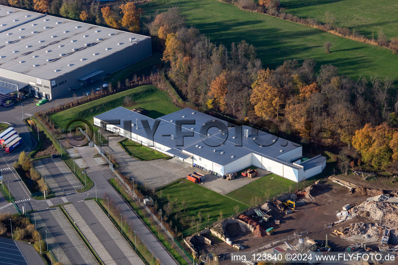 Vue aérienne de Locaux de l'usine " ThermoFisher à le quartier Minderslachen in Kandel dans le département Rhénanie-Palatinat, Allemagne