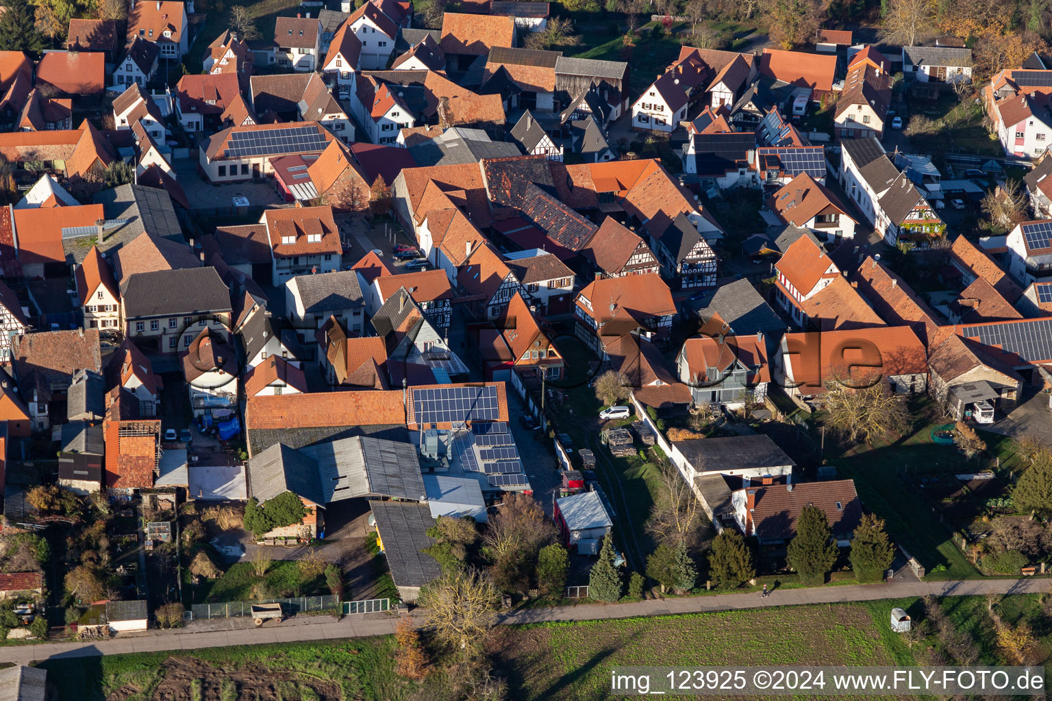 Winden dans le département Rhénanie-Palatinat, Allemagne vue d'en haut