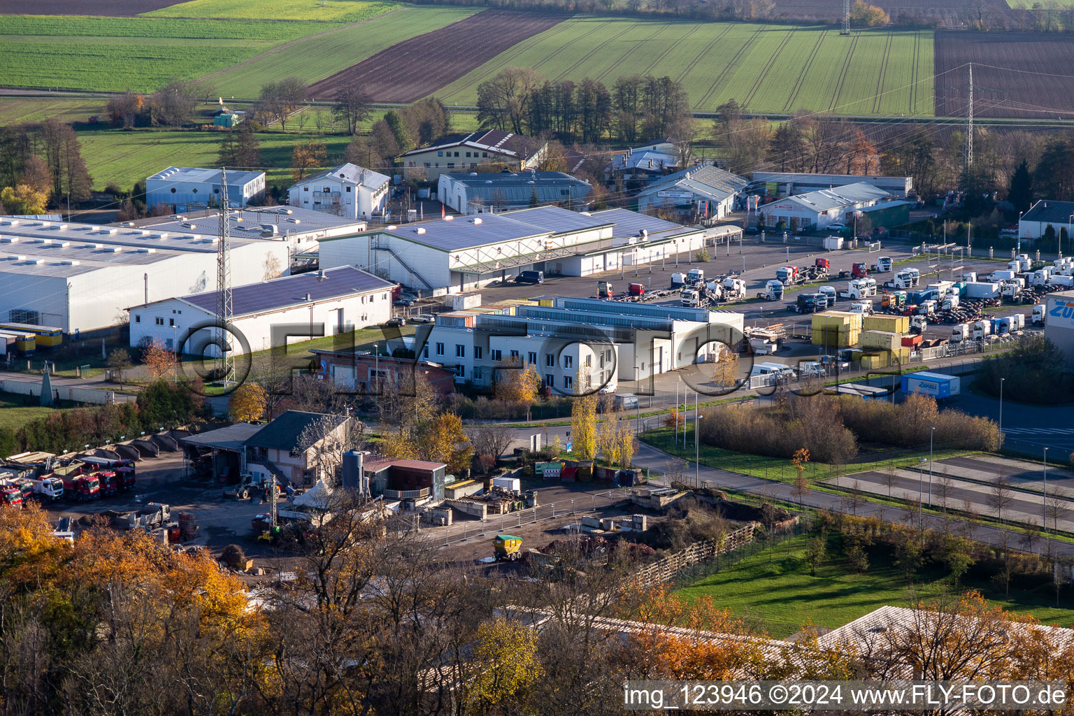 Vue aérienne de WWV utilisation de la chaleur GmbH à le quartier Minderslachen in Kandel dans le département Rhénanie-Palatinat, Allemagne