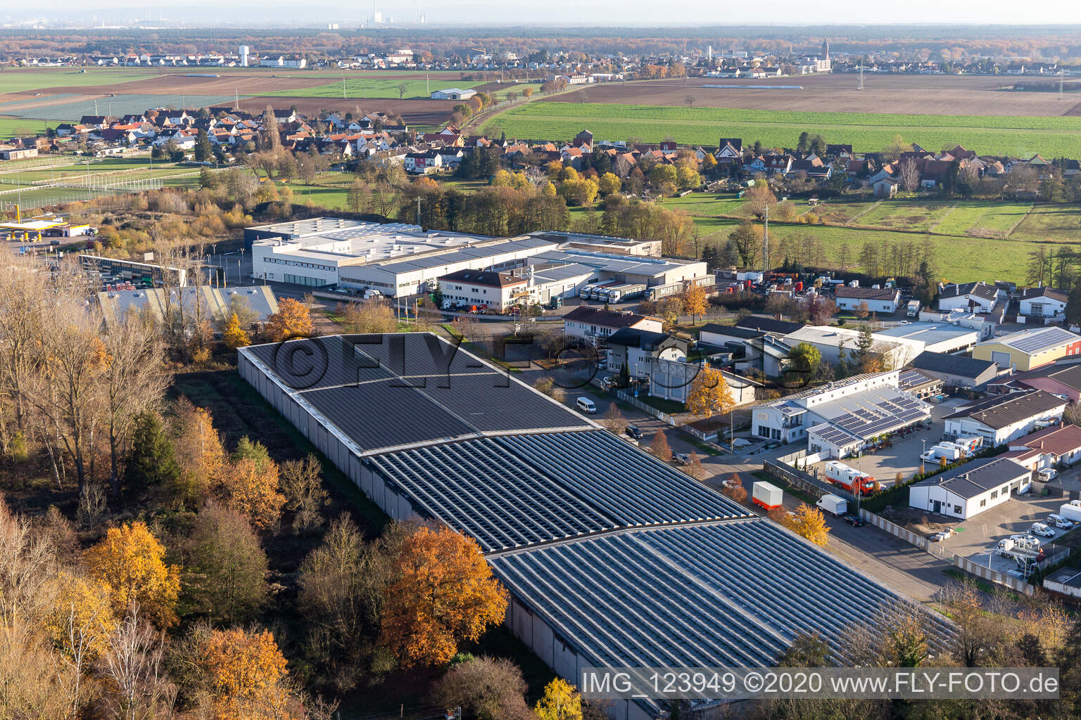 Vue aérienne de Zone commerciale Horst, Barthelsmühlring à le quartier Minderslachen in Kandel dans le département Rhénanie-Palatinat, Allemagne