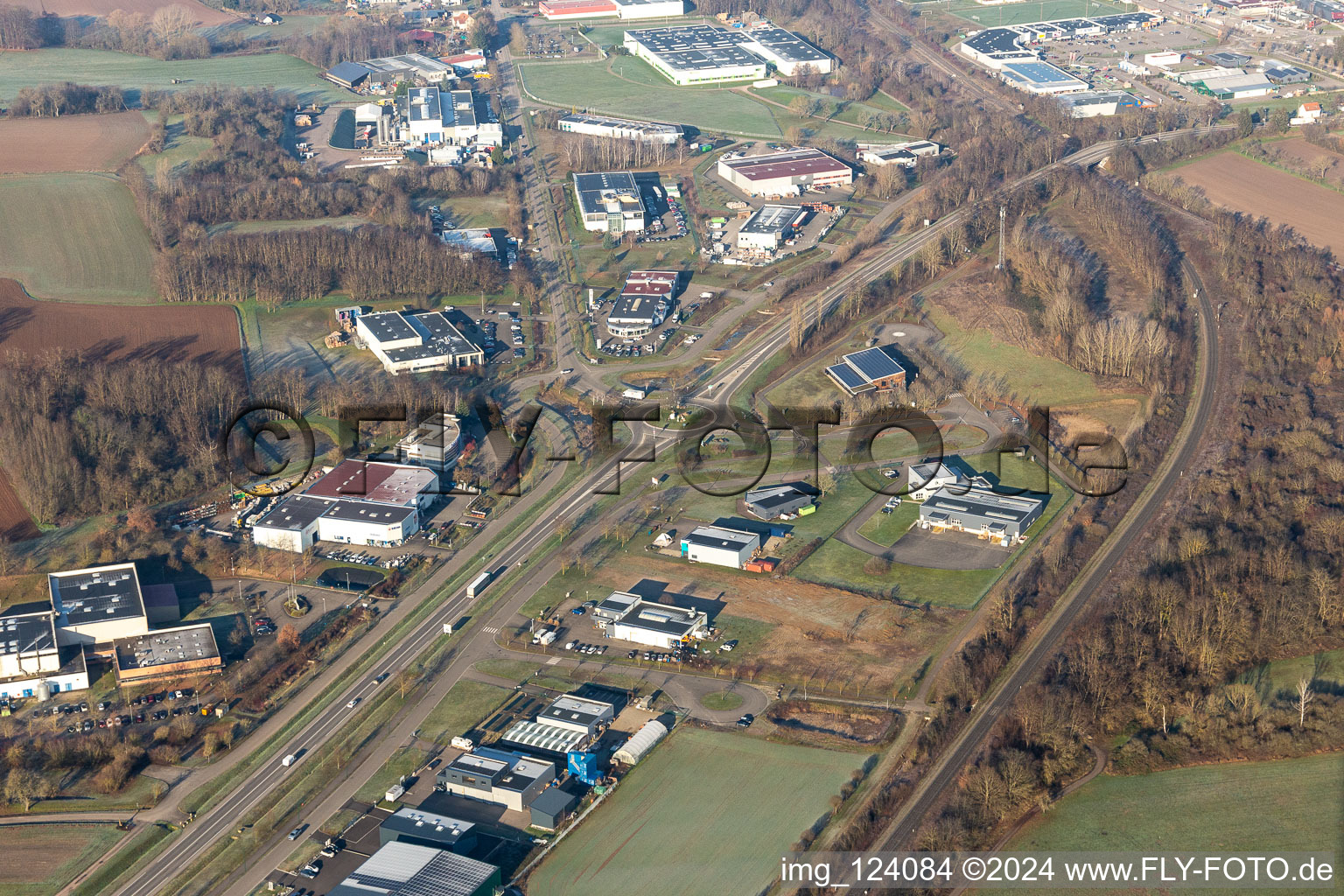 Vue aérienne de Rue Marie Curie à le quartier Altenstadt in Wissembourg dans le département Bas Rhin, France