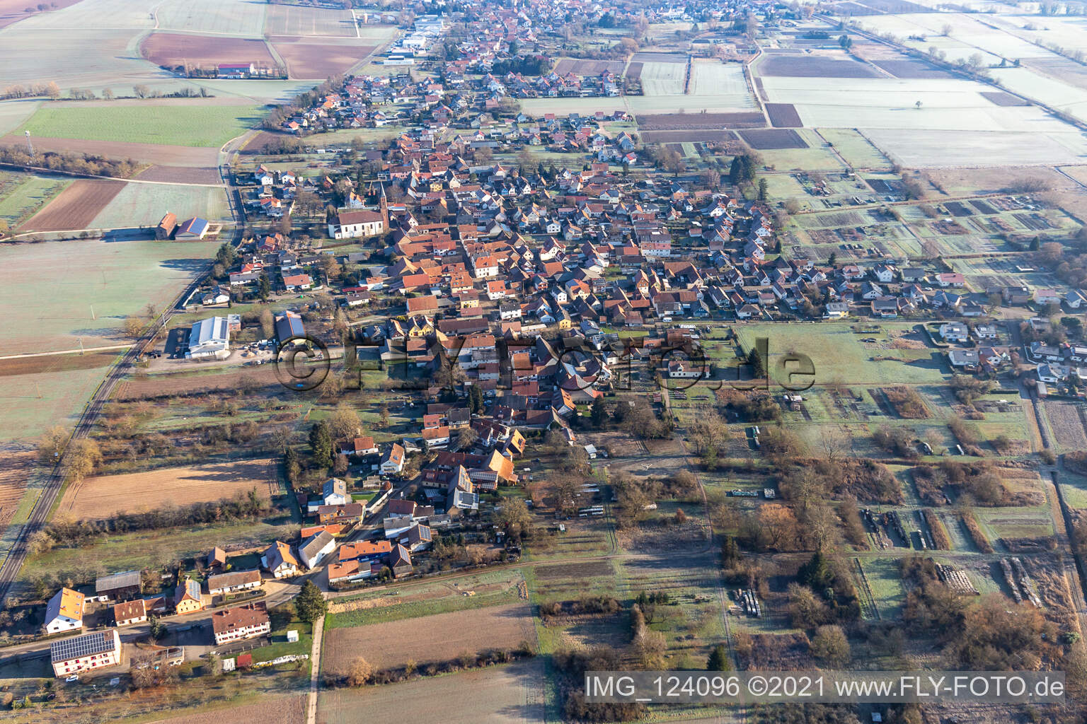 Kapsweyer dans le département Rhénanie-Palatinat, Allemagne d'un drone