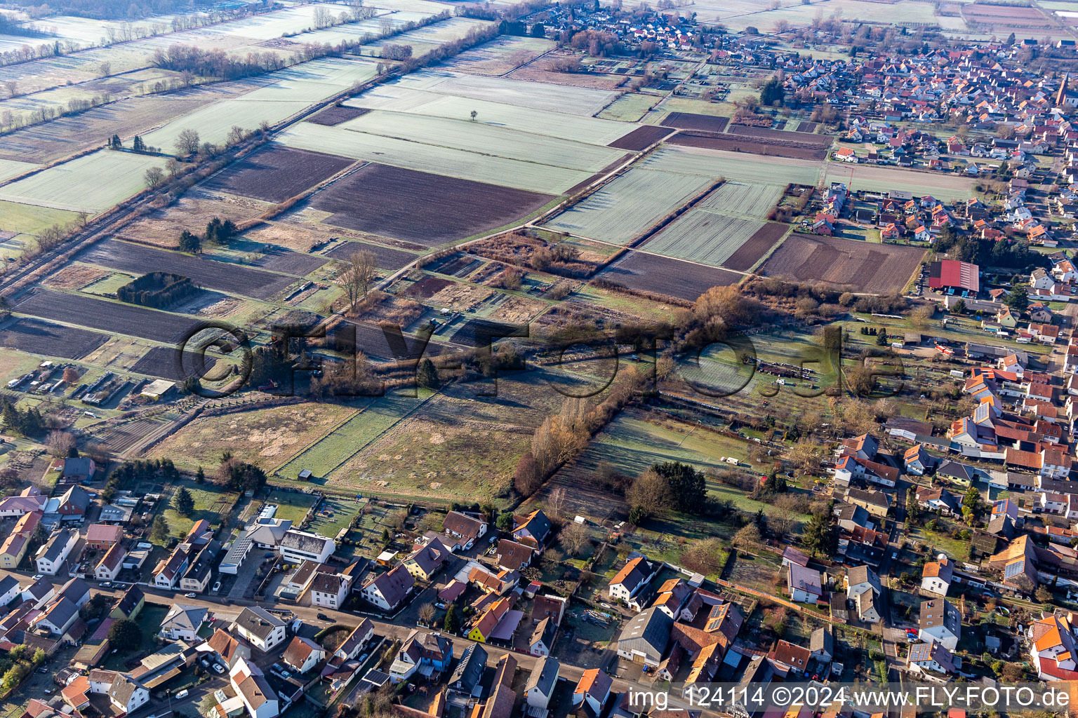 Vue aérienne de Hump Line (barrières de chars de la Seconde Guerre mondiale) à Steinfeld dans le département Rhénanie-Palatinat, Allemagne