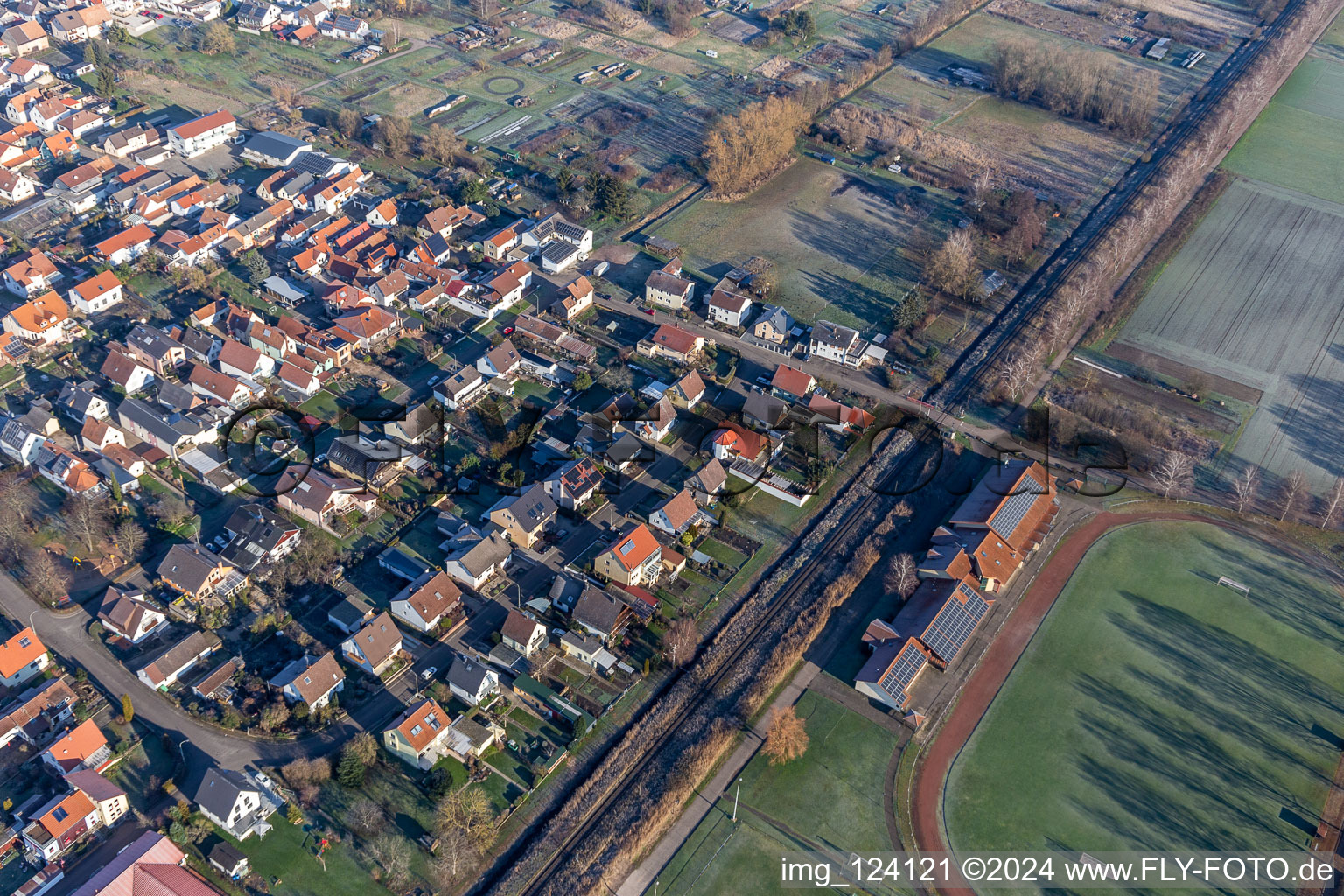 Vue aérienne de Riedstrasse à Steinfeld dans le département Rhénanie-Palatinat, Allemagne