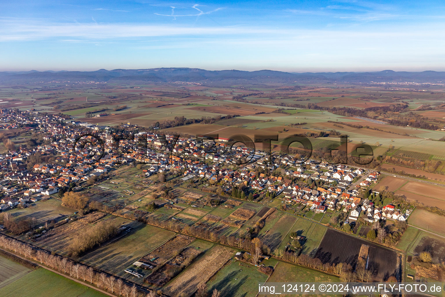 Vue oblique de Steinfeld dans le département Rhénanie-Palatinat, Allemagne