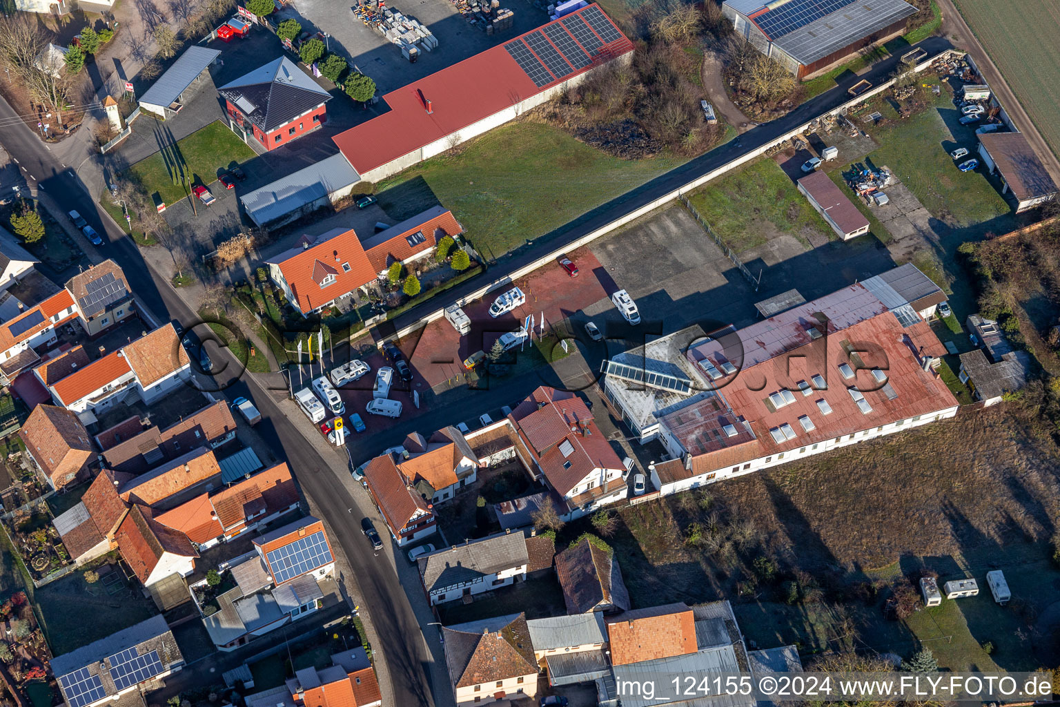 Vue aérienne de Concessionnaire automobile Frey à Minfeld dans le département Rhénanie-Palatinat, Allemagne