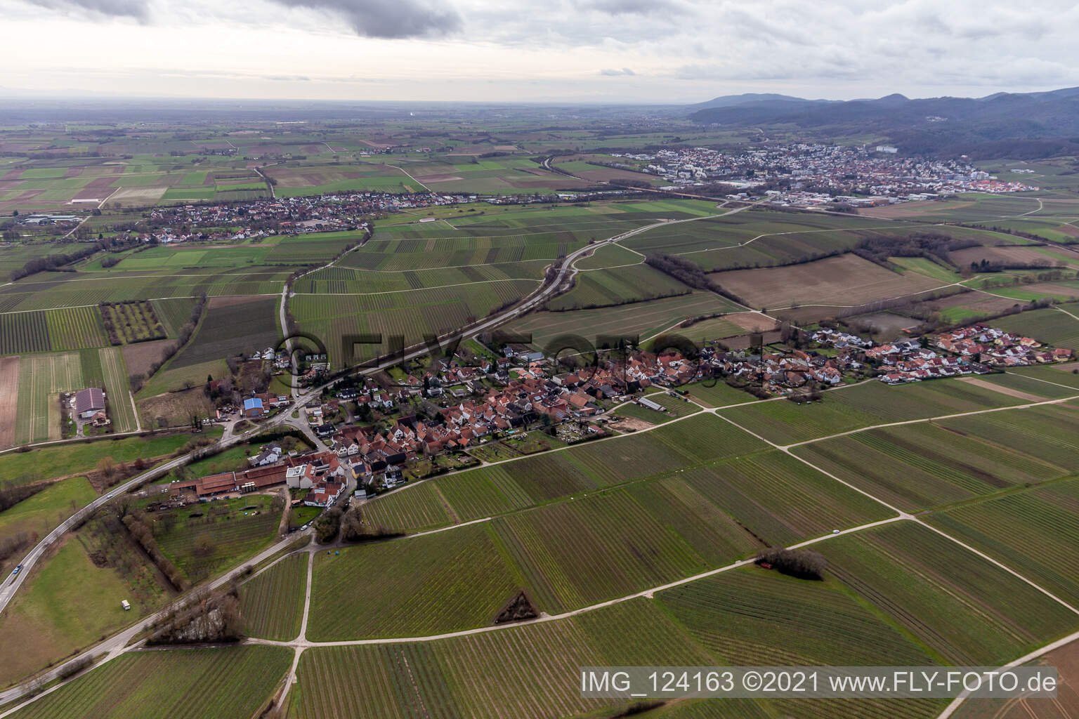 Niederhorbach dans le département Rhénanie-Palatinat, Allemagne depuis l'avion