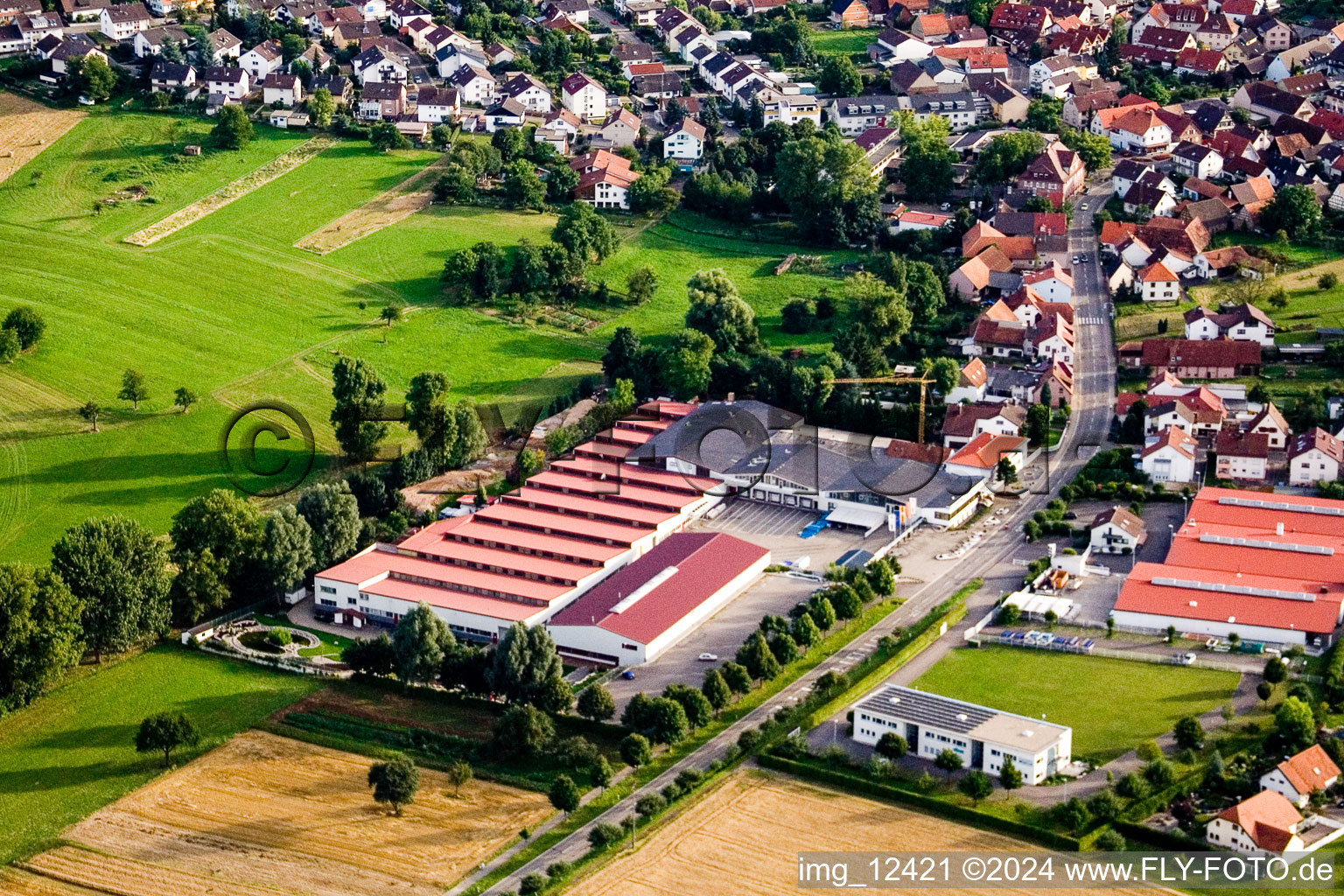 Vogelsitz GmbH, Kleinsteinbacherstrasse 44 à le quartier Stupferich in Karlsruhe dans le département Bade-Wurtemberg, Allemagne d'un drone