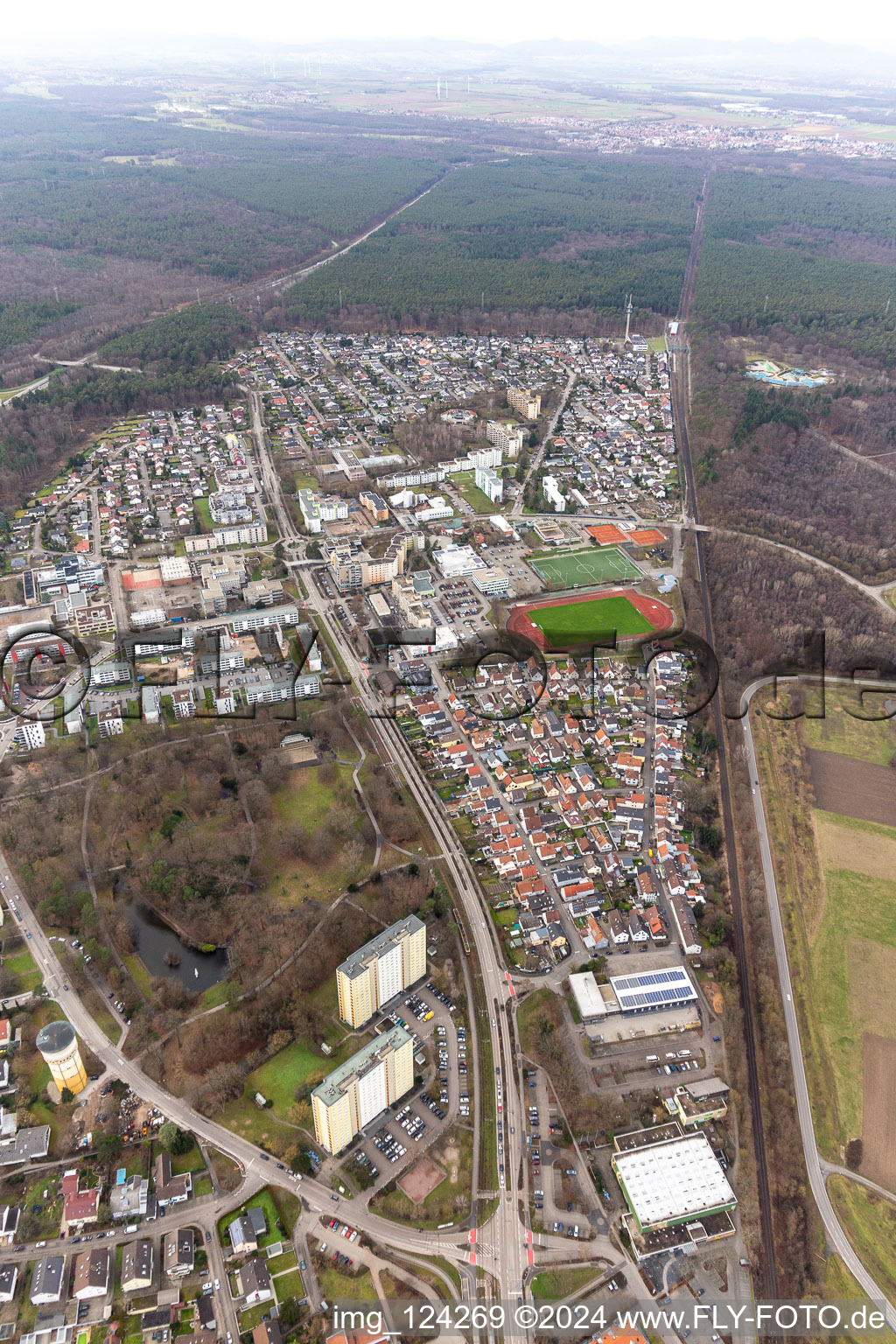 Vue aérienne de Dorschberg avec le Wörther Bürgerpark à Wörth am Rhein dans le département Rhénanie-Palatinat, Allemagne