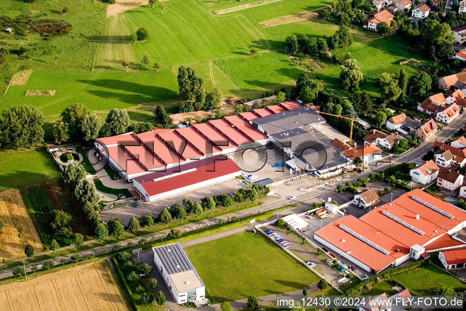 Vogelsitz GmbH, Kleinsteinbacherstrasse 44 à le quartier Stupferich in Karlsruhe dans le département Bade-Wurtemberg, Allemagne hors des airs