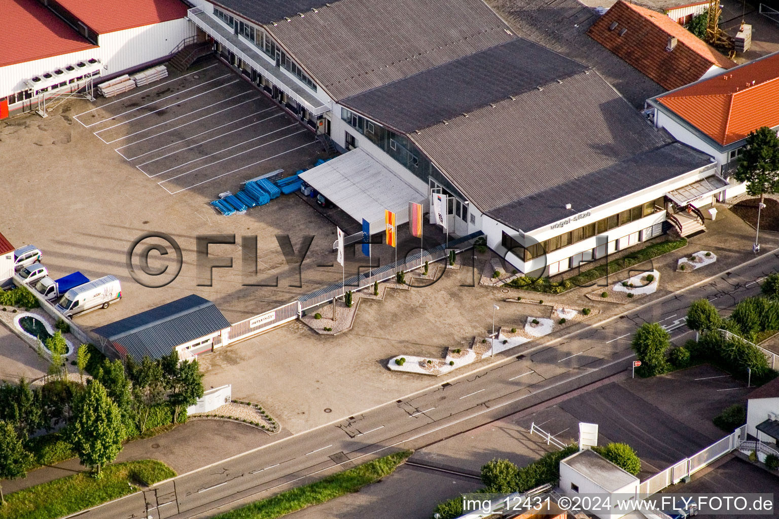 Vogelsitz GmbH, Kleinsteinbacherstrasse 44 à le quartier Stupferich in Karlsruhe dans le département Bade-Wurtemberg, Allemagne vue d'en haut