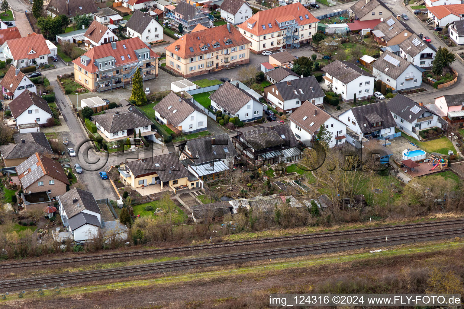 Vue aérienne de Dans la roseraie à Winden dans le département Rhénanie-Palatinat, Allemagne