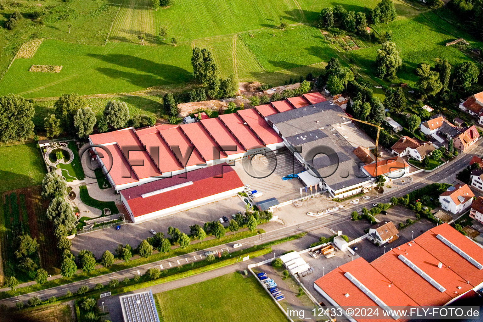 Vue d'oiseau de Vogelsitz GmbH, Kleinsteinbacherstrasse 44 à le quartier Stupferich in Karlsruhe dans le département Bade-Wurtemberg, Allemagne