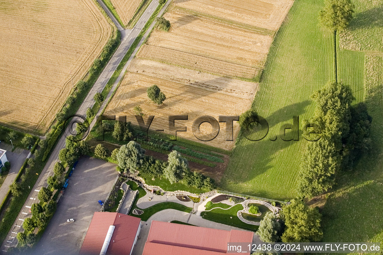 Enregistrement par drone de Vogelsitz GmbH, Kleinsteinbacherstrasse 44 à le quartier Stupferich in Karlsruhe dans le département Bade-Wurtemberg, Allemagne