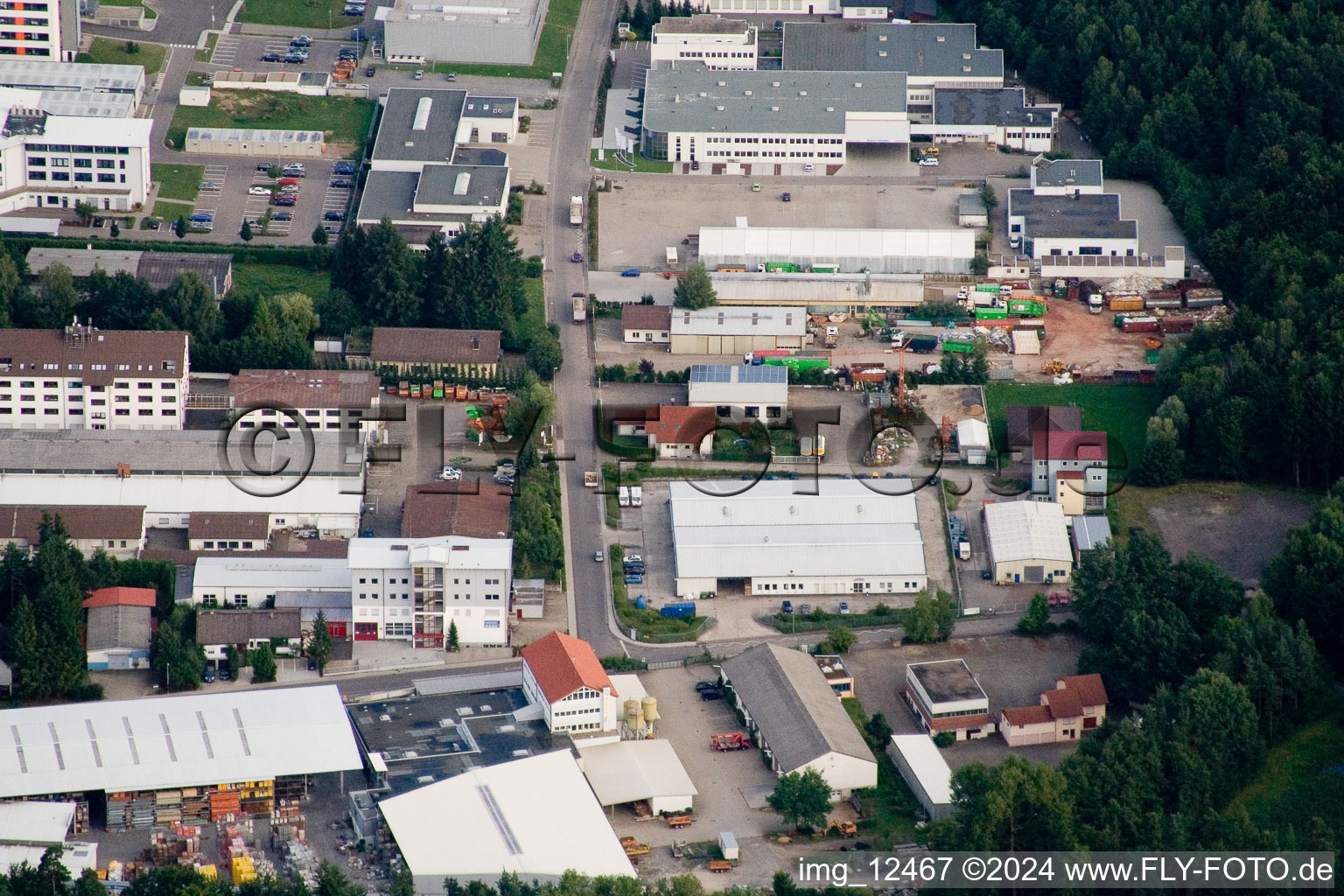 Ittersbach, zone industrielle à le quartier Im Stockmädle in Karlsbad dans le département Bade-Wurtemberg, Allemagne hors des airs