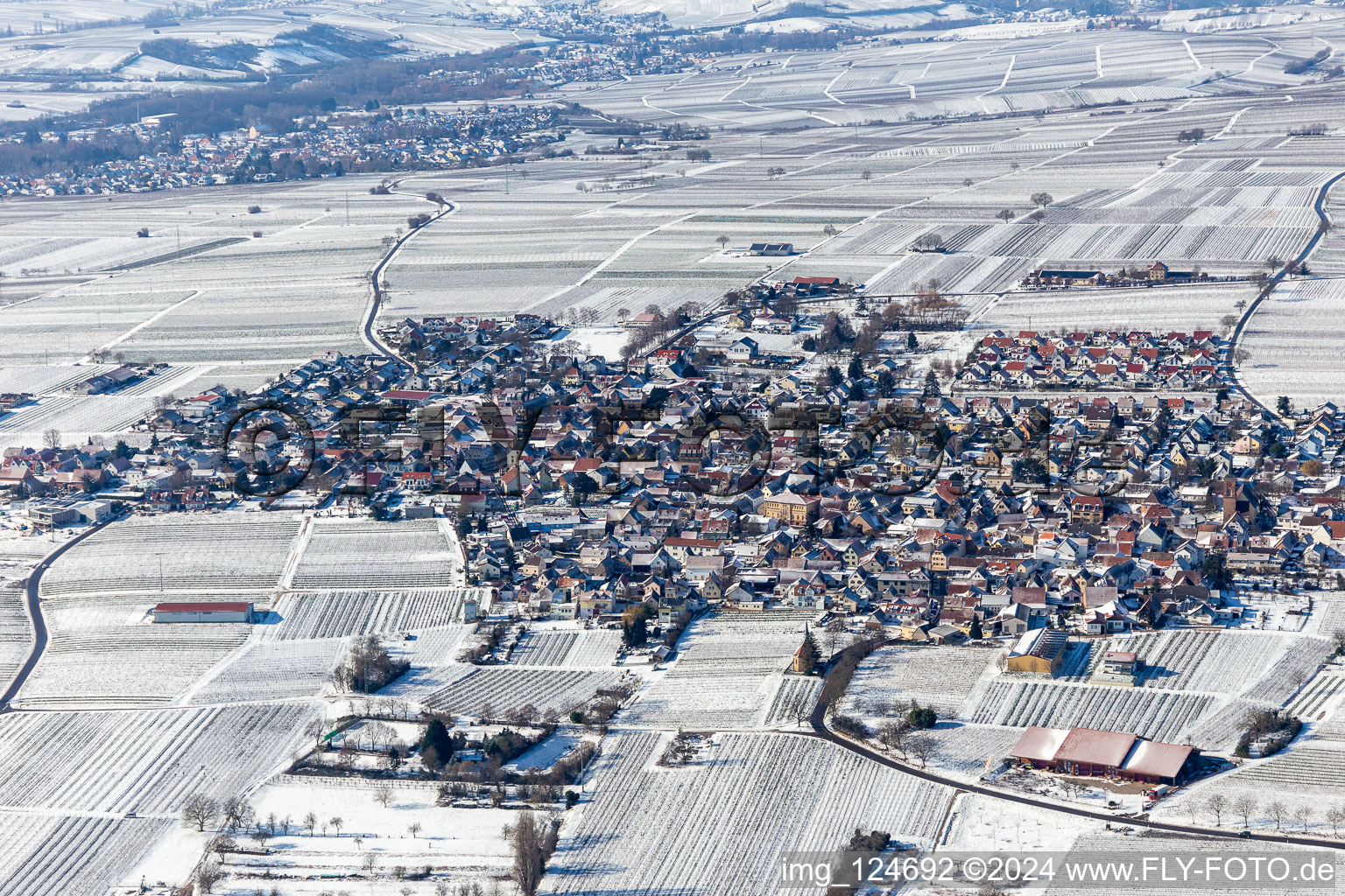 Vue aérienne de Vue aérienne d'hiver dans la neige à le quartier Nußdorf in Landau in der Pfalz dans le département Rhénanie-Palatinat, Allemagne