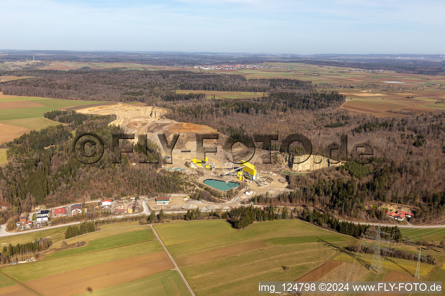 Photographie aérienne de Carrière, gravière Georg Mast, dépotoir à le quartier Sulz am Eck in Wildberg dans le département Bade-Wurtemberg, Allemagne