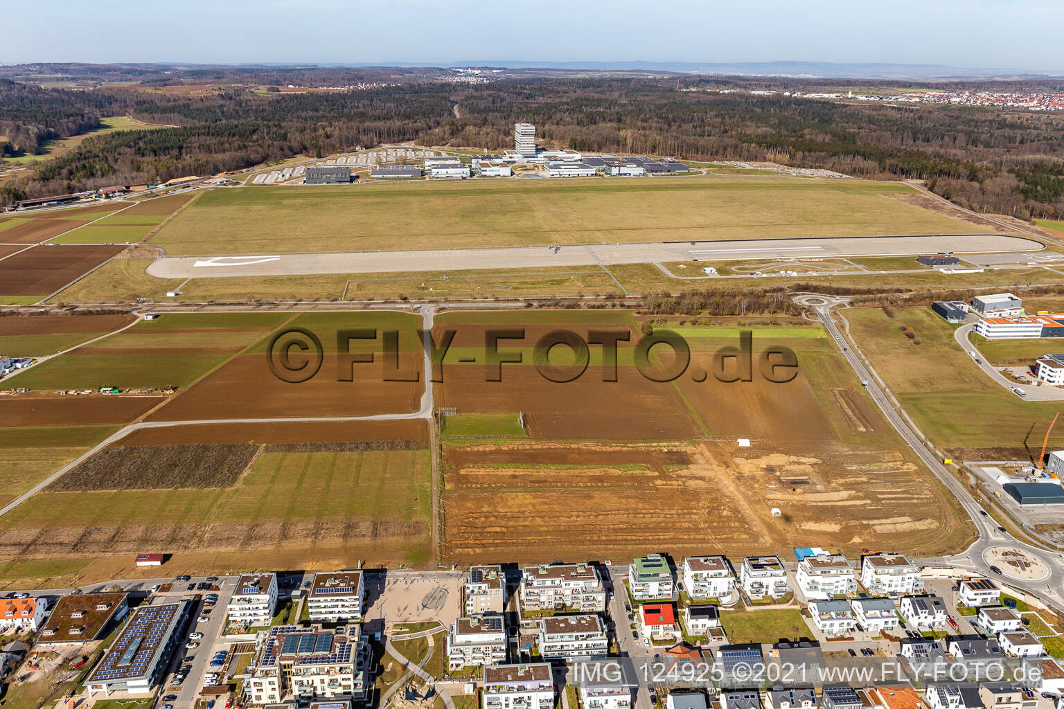 Photographie aérienne de Centre de recherche Robert Bosch GmbH à l'aérodrome de Malmsheim à Renningen dans le département Bade-Wurtemberg, Allemagne