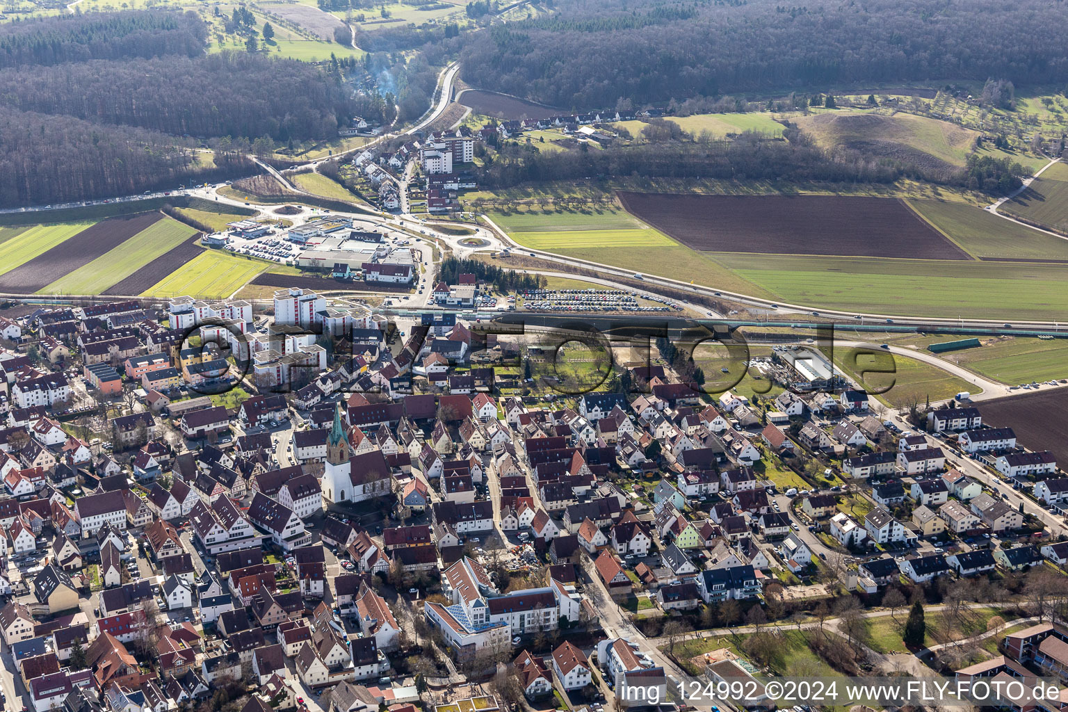 Renningen dans le département Bade-Wurtemberg, Allemagne depuis l'avion