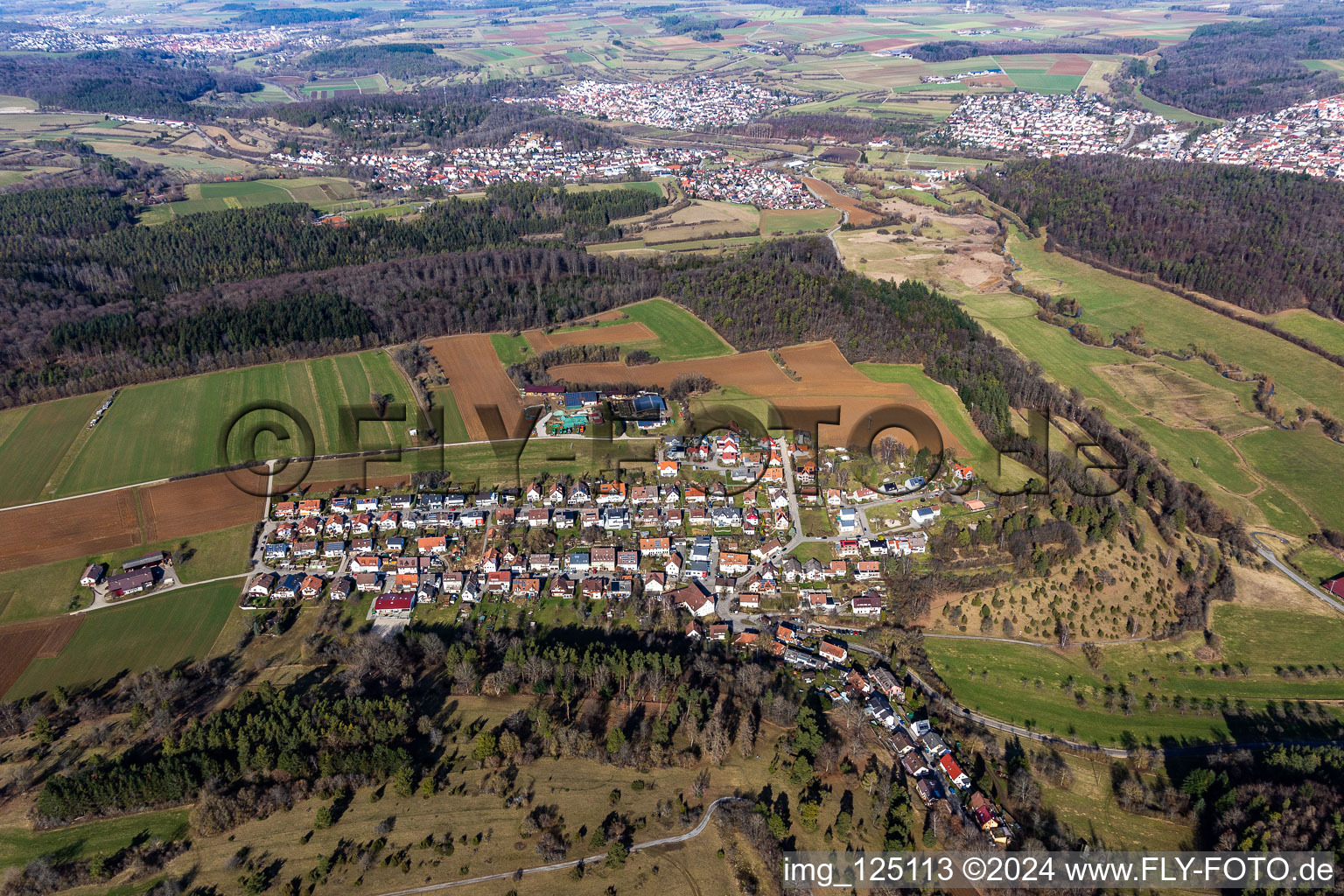 Aidlingen dans le département Bade-Wurtemberg, Allemagne depuis l'avion