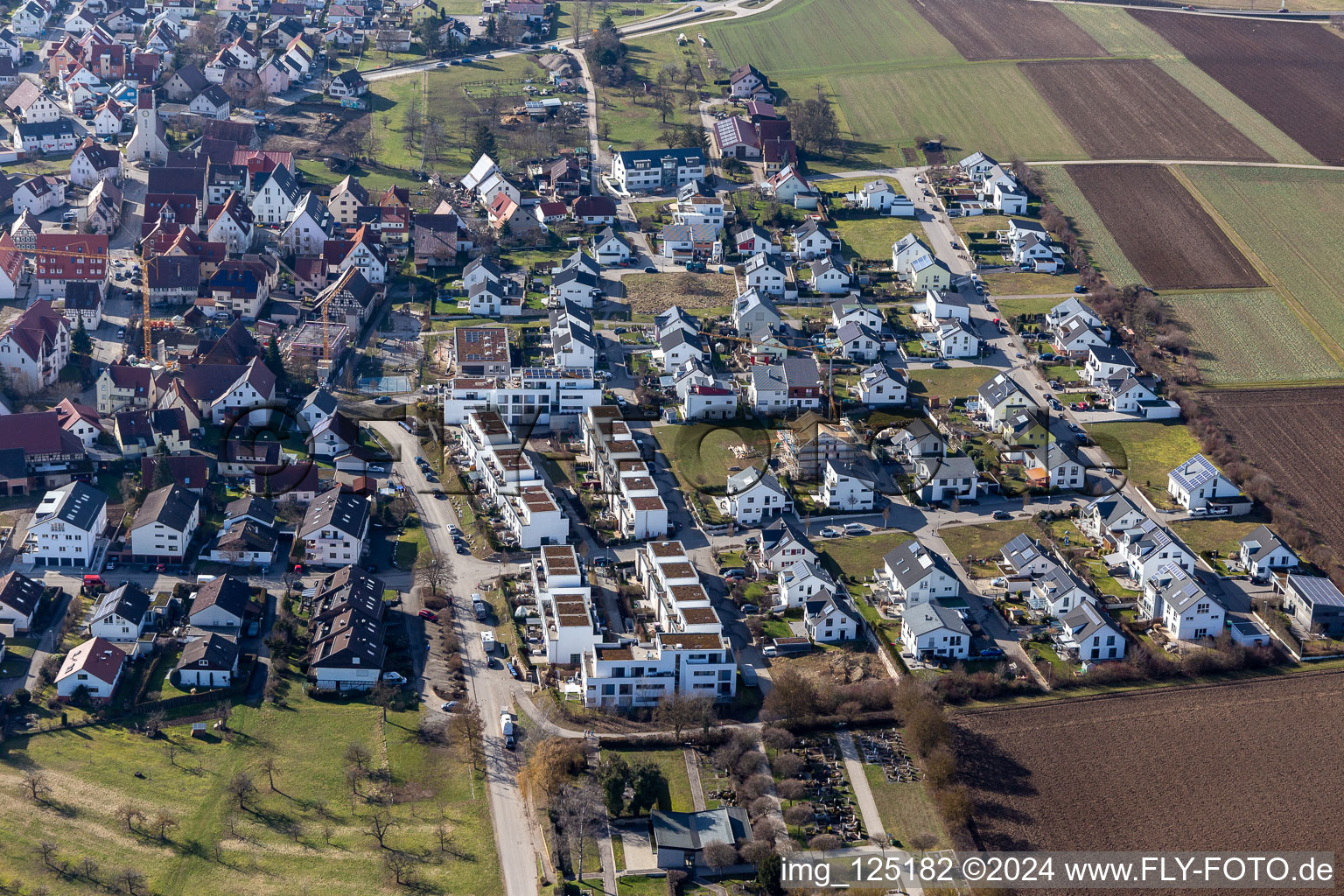 Vue aérienne de Nouvelle zone de développement Auf dem Bühl à le quartier Affstätt in Herrenberg dans le département Bade-Wurtemberg, Allemagne