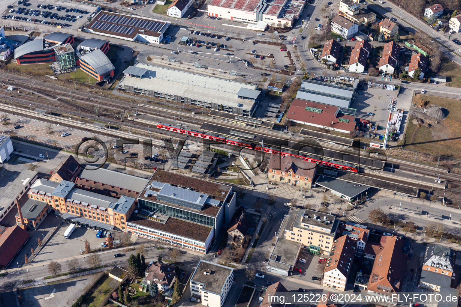 Vue aérienne de Gare à Herrenberg dans le département Bade-Wurtemberg, Allemagne