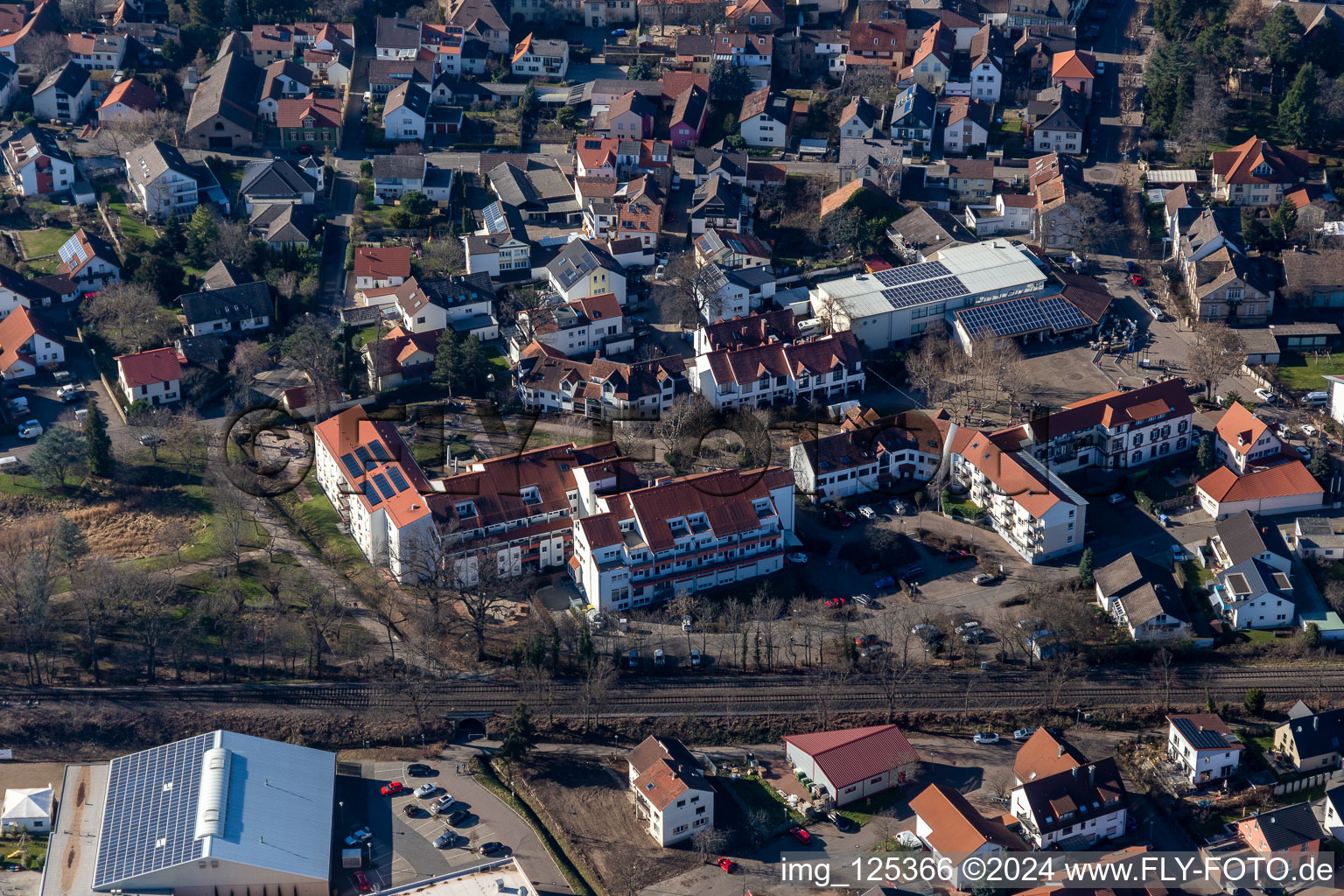 Vue aérienne de Caritas Altenzentrum Stiftung Bürgerhospital à Deidesheim dans le département Rhénanie-Palatinat, Allemagne