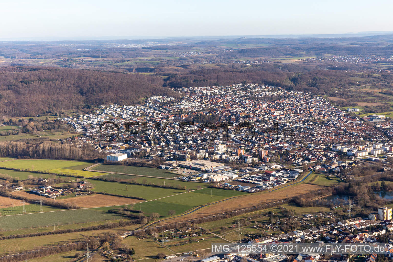 Vue aérienne de Nußloch dans le département Bade-Wurtemberg, Allemagne