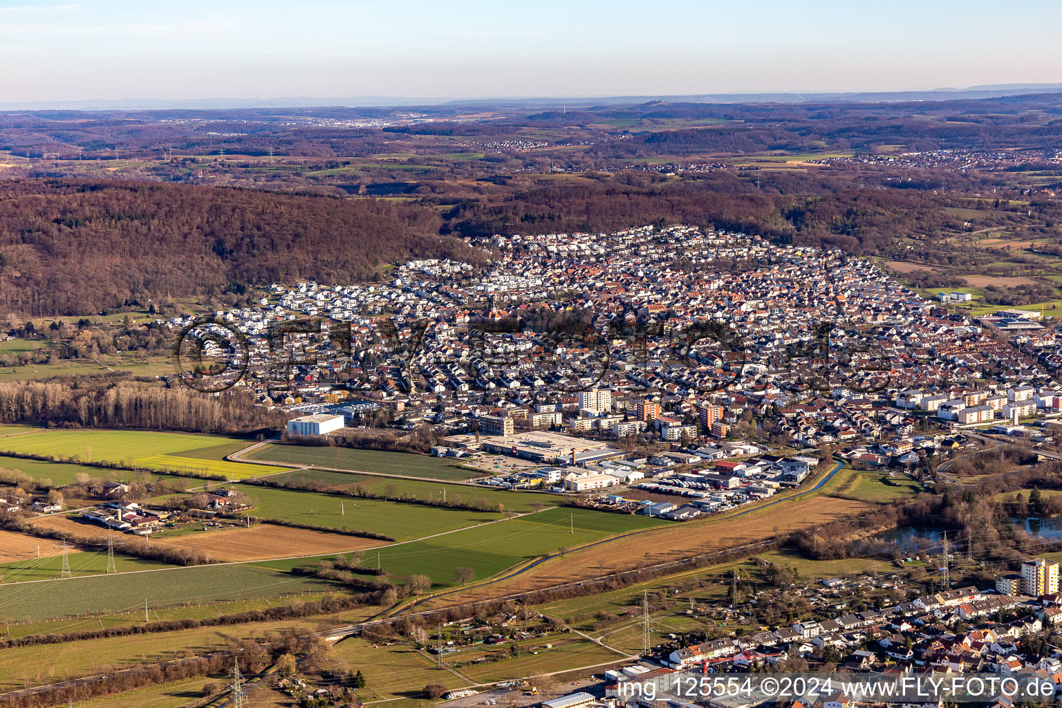 Vue aérienne de Nußloch dans le département Bade-Wurtemberg, Allemagne