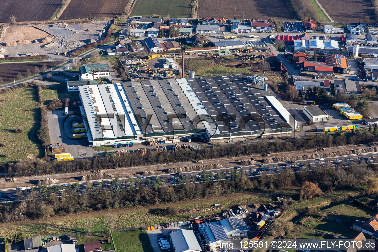 Vue aérienne de Locaux de l'usine Smurfit Kappa Wellpappe Südwest GmbH en Sankt Leon rouge à le quartier Sankt Leon in St. Leon-Rot dans le département Bade-Wurtemberg, Allemagne