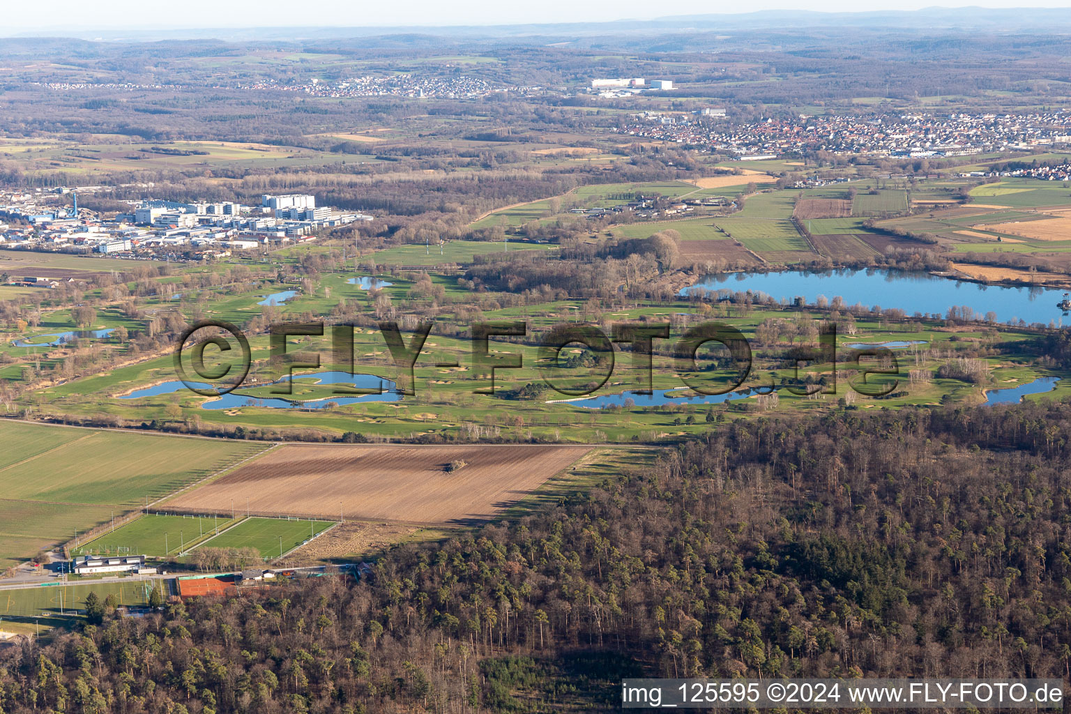 Vue aérienne de Club de golf St. Leon-Rot à le quartier Rot in St. Leon-Rot dans le département Bade-Wurtemberg, Allemagne