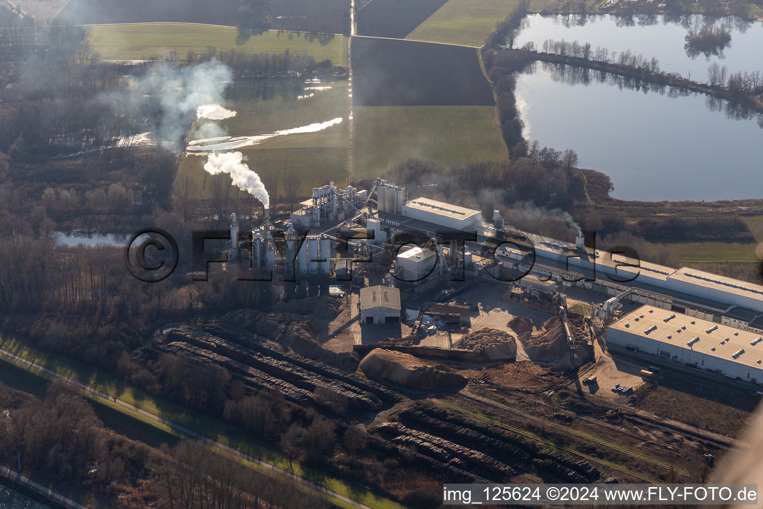 Vue aérienne de Matériau en bois Nolte à Germersheim dans le département Rhénanie-Palatinat, Allemagne